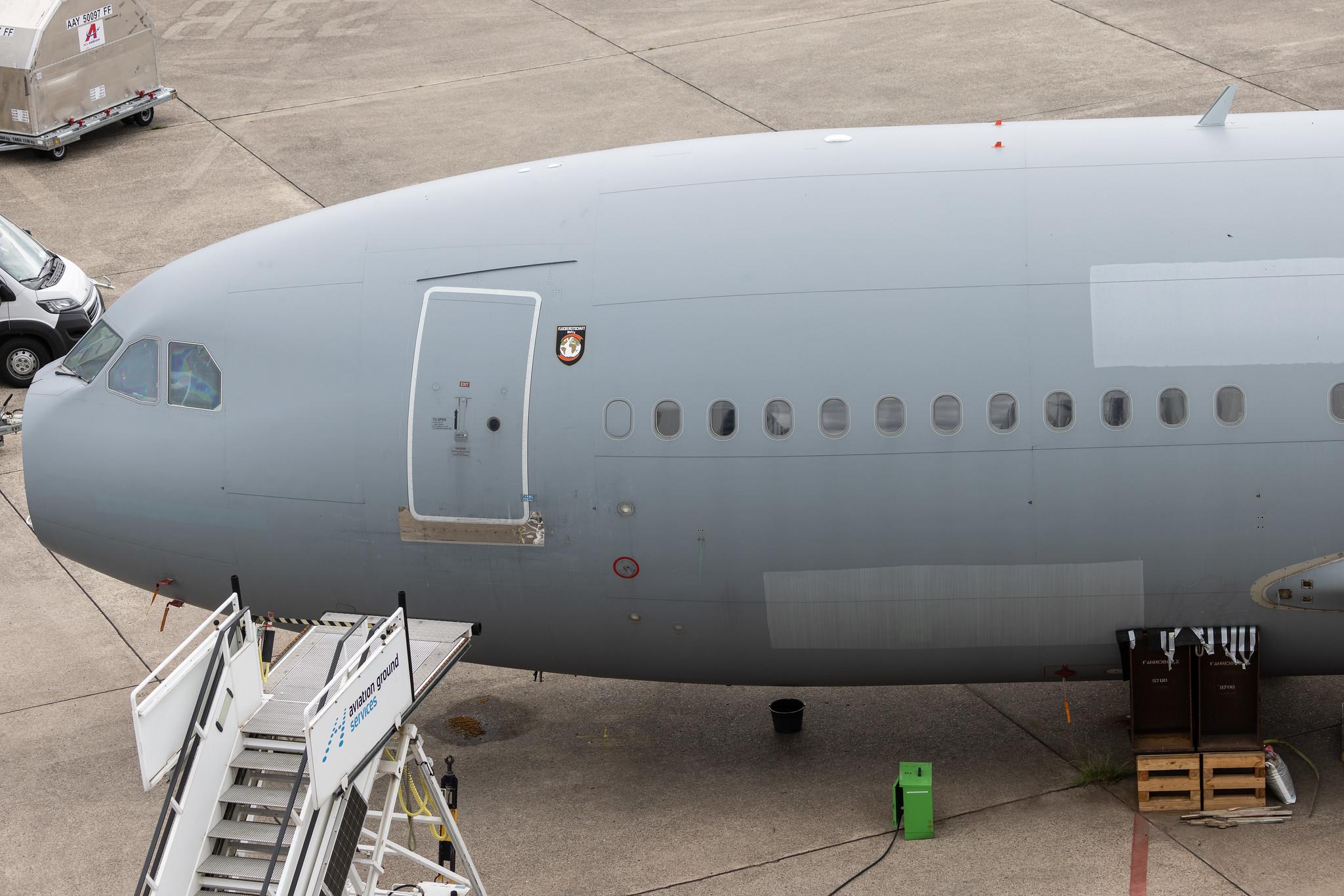 Hannover Airport: German Air Force (/ GAF) | Airbus A310-304 A310 | 10+23 | MSN 503