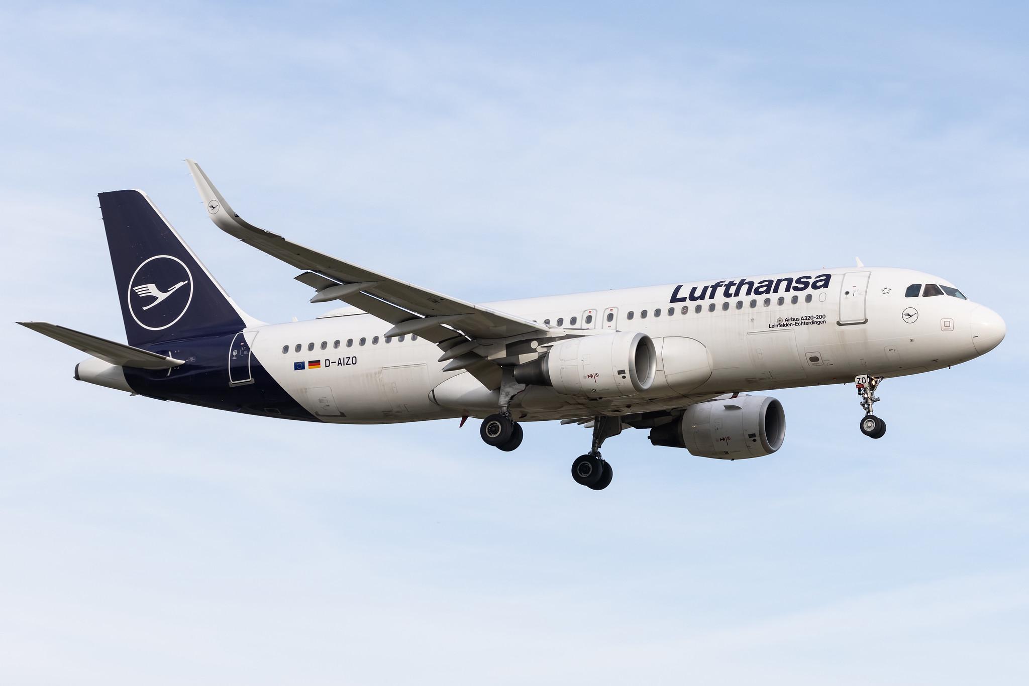 Hamburg Airport: Lufthansa (LH / DLH) | Airbus A320-214 A320 | D-AIZO | MSN 5441