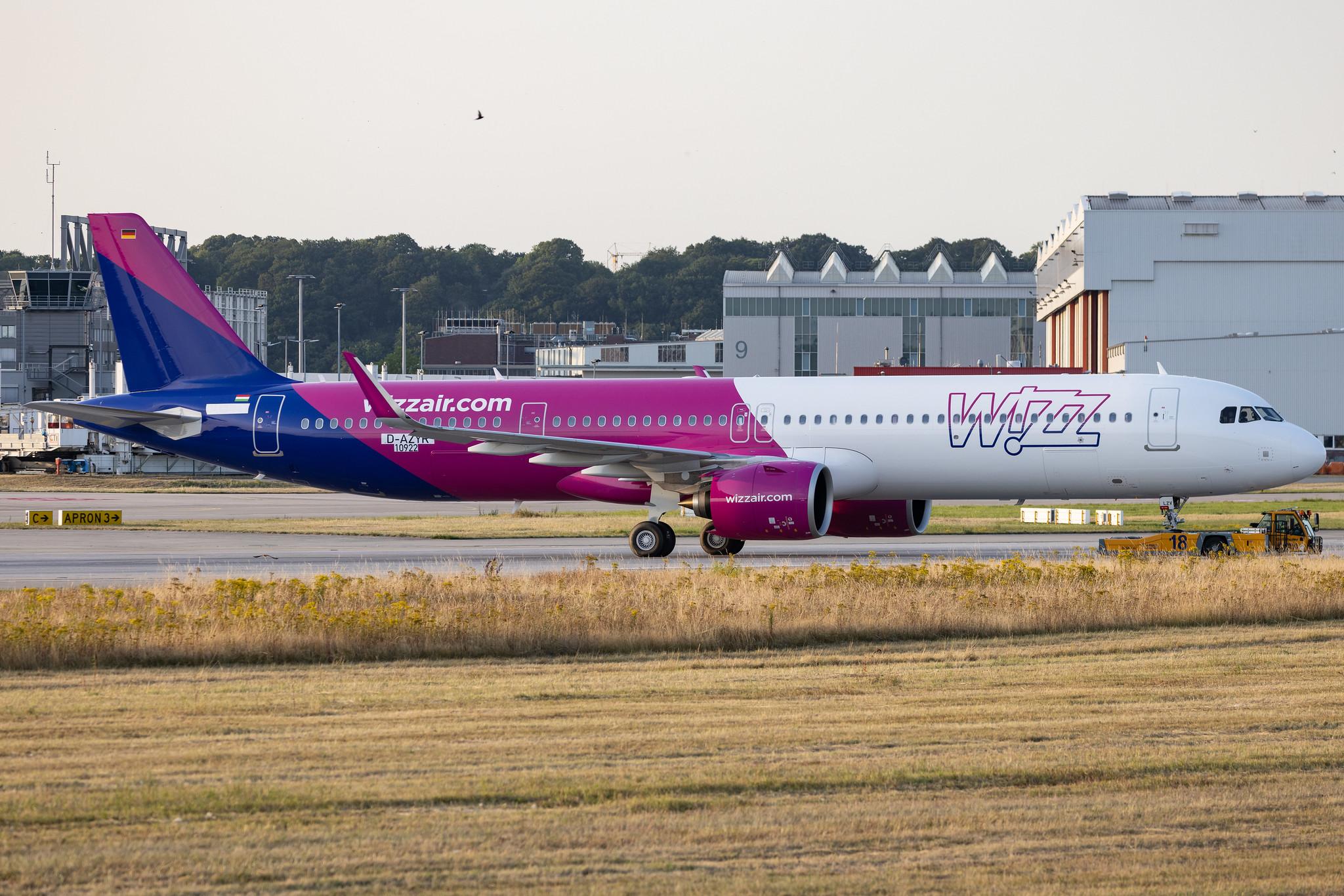 Hamburg Finkenwerder: Wizz Air (W6 / WZZ) | Airbus A321-271NX A21N | D-AZYR | HA-LZV | MSN 10922