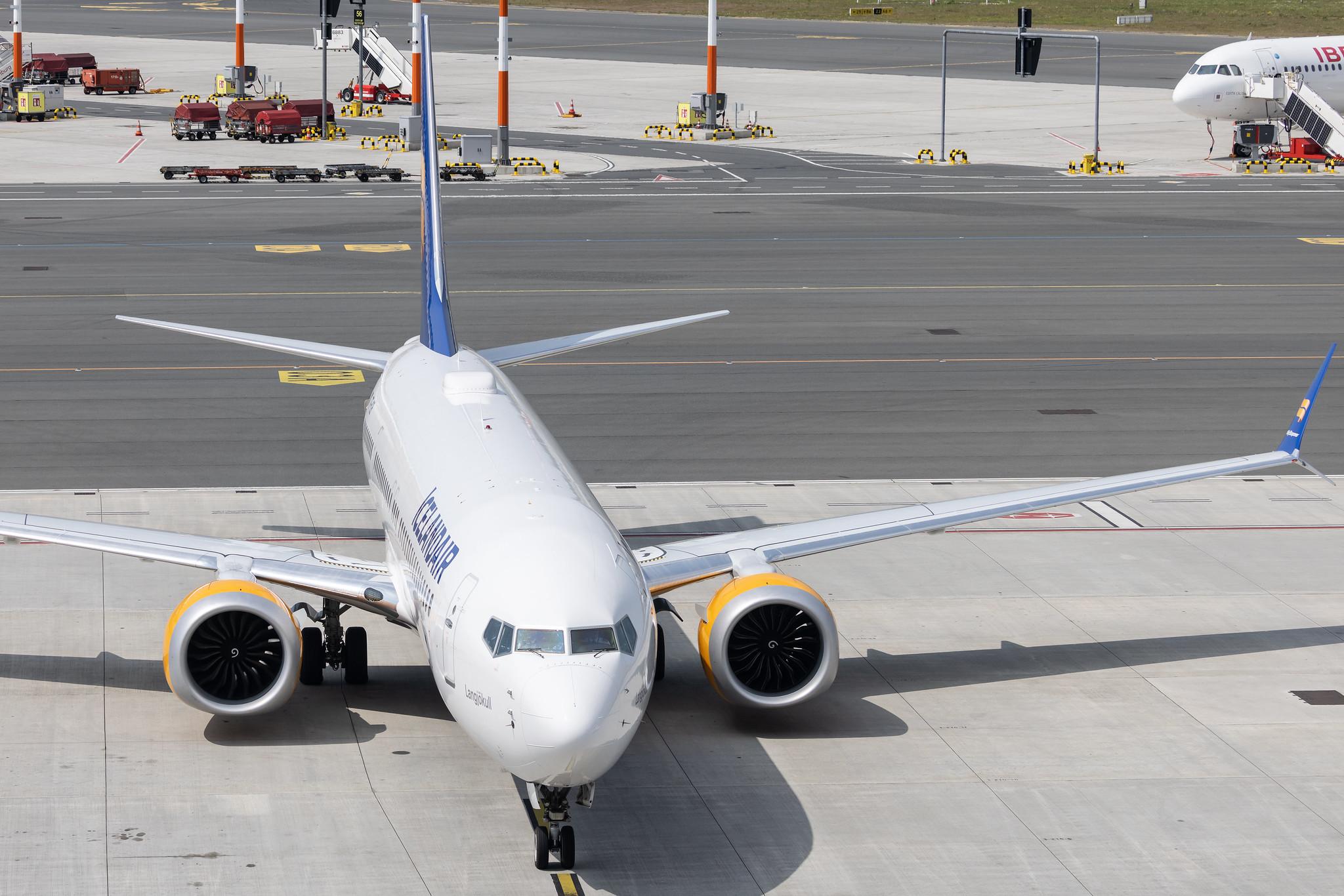 Hamburg Airport: Icelandair (FI / ICE) |  Boeing 737 MAX 9 B39M | TF-ICB | MSN 44568