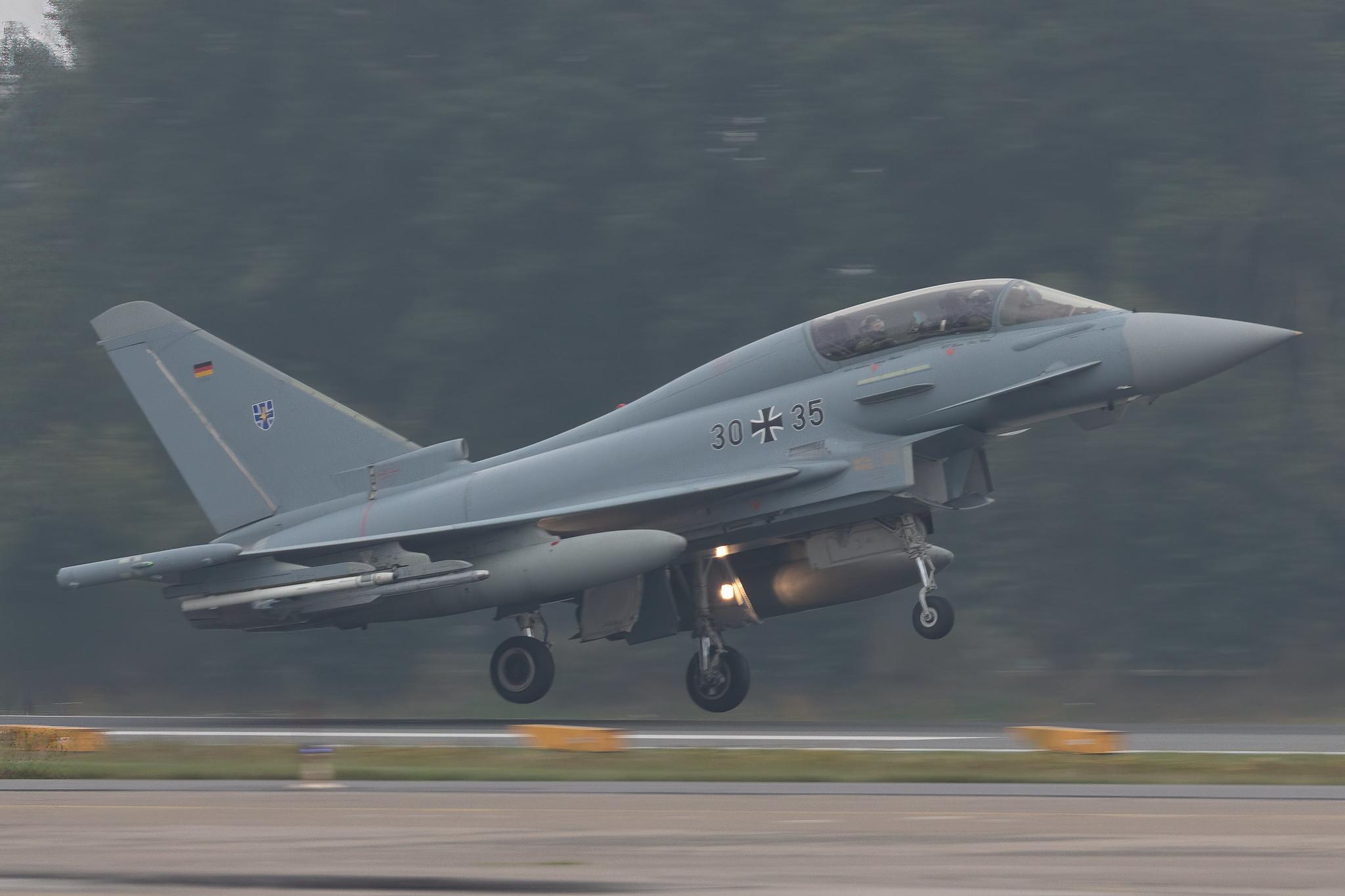 Fliegerhorst Hohn: German Air Force (/ GAF) | Eurofighter Typhoon EF2000 EUFI | 30+35 | MSN GT013