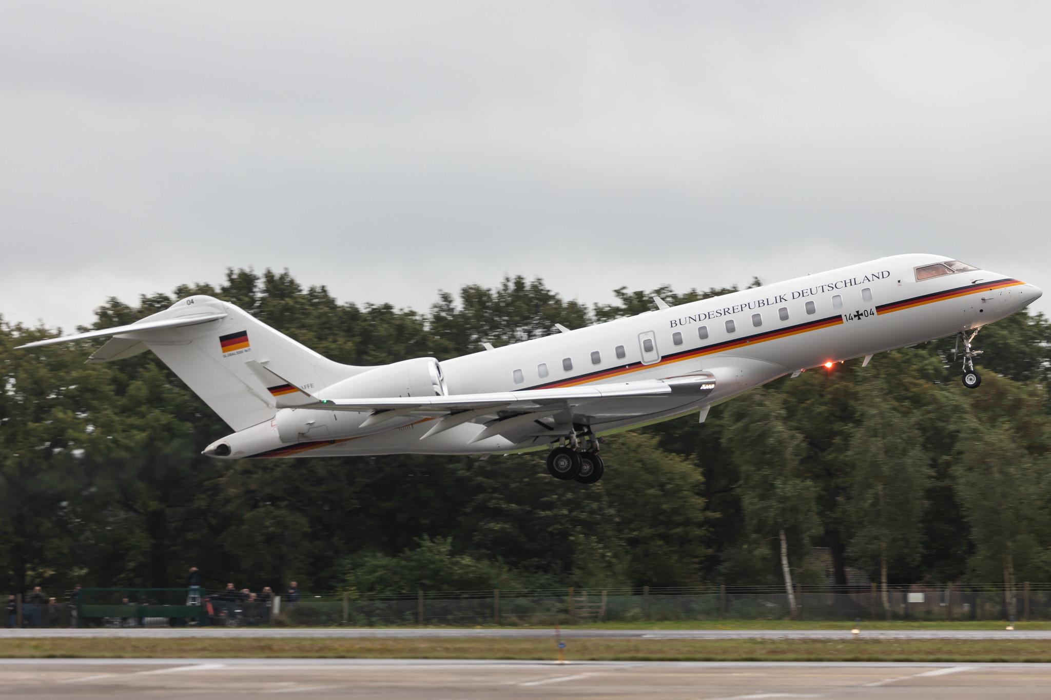 Fliegerhorst Hohn: German Air Force (/ GAF) | Bombardier BD-700-1A11 Global 5000 GLEX | 14+04 | MSN 9417