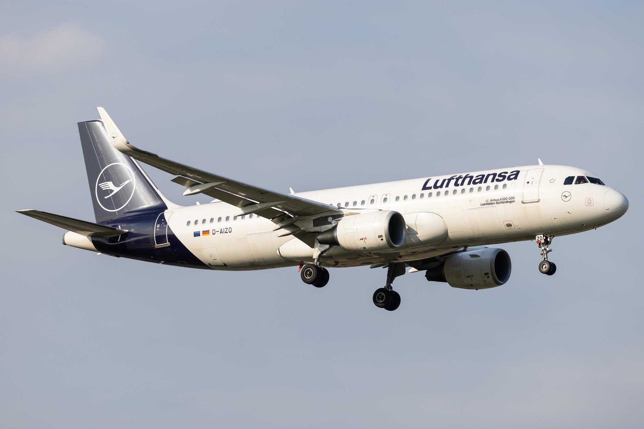 Hamburg Airport: Lufthansa (LH / DLH) | Airbus A320-214 A320 | D-AIZO | MSN 5441