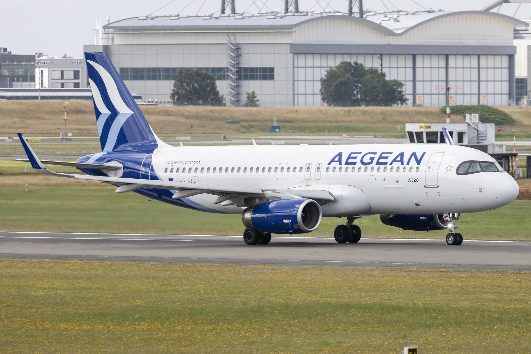 Hamburg Airport: Aegean Airlines (A3 / AEE) |  Airbus A320-232 A320 | SX-DNB | MSN 6832
