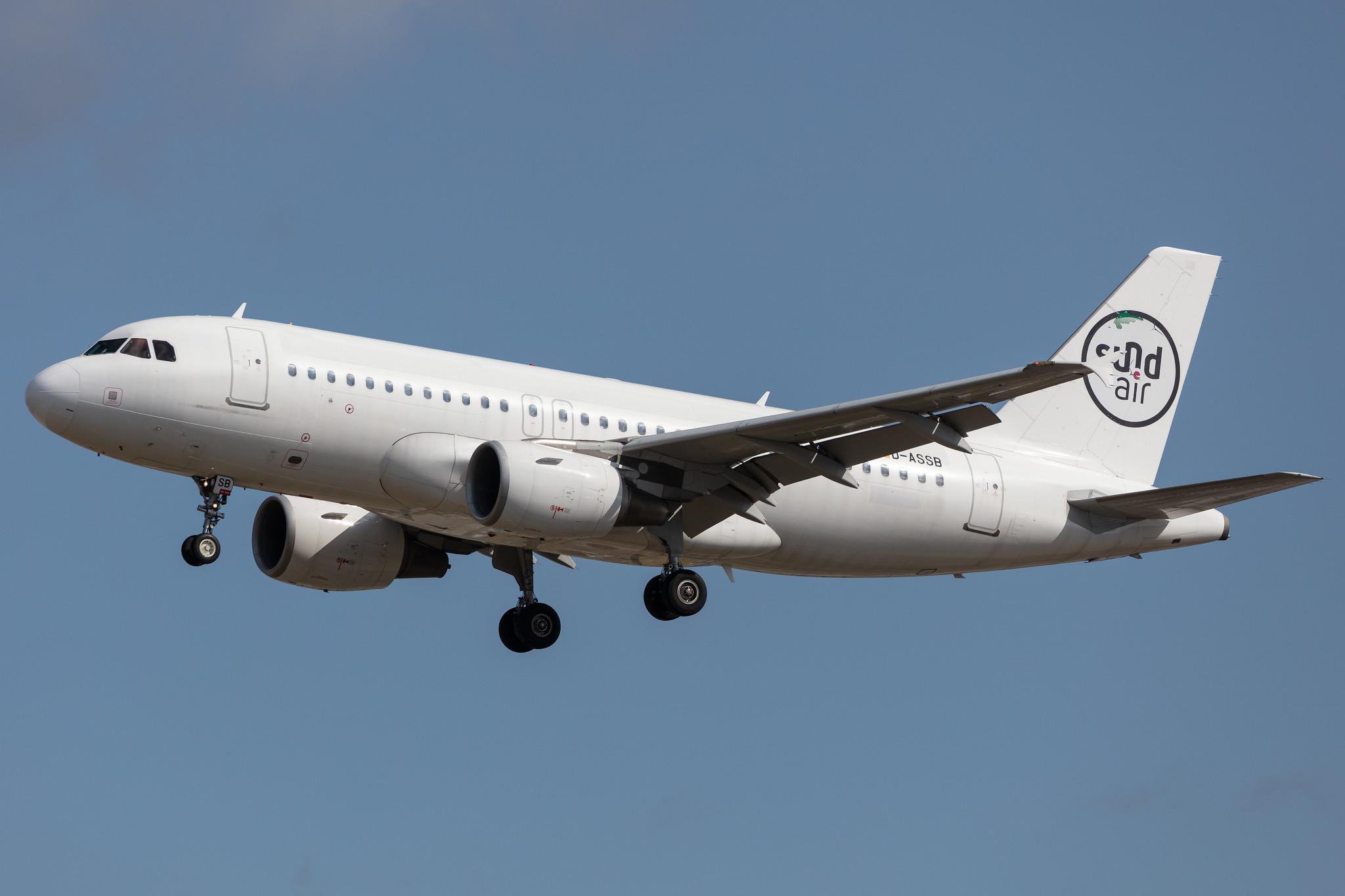 Frankfurt Airport: Sundair (SR / SDR) |  Airbus A319-112 A319 | D-ASSB | MSN 04663