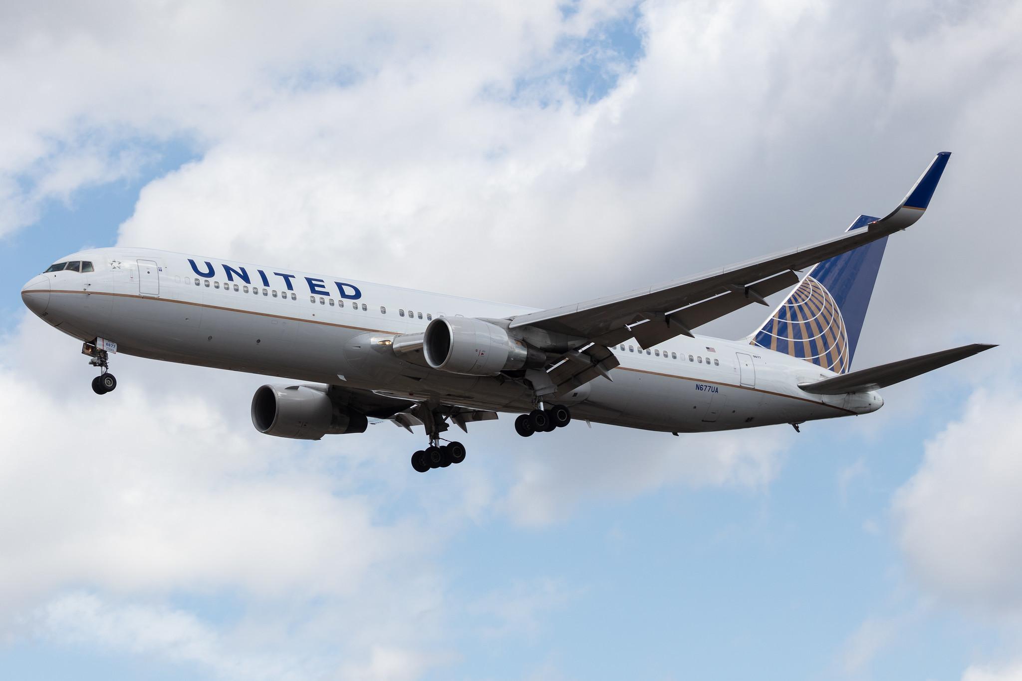 Frankfurt Airport: United Airlines (UA / UAL) |  Boeing 767-322(ER) B763 | N677UA | MSN 30029