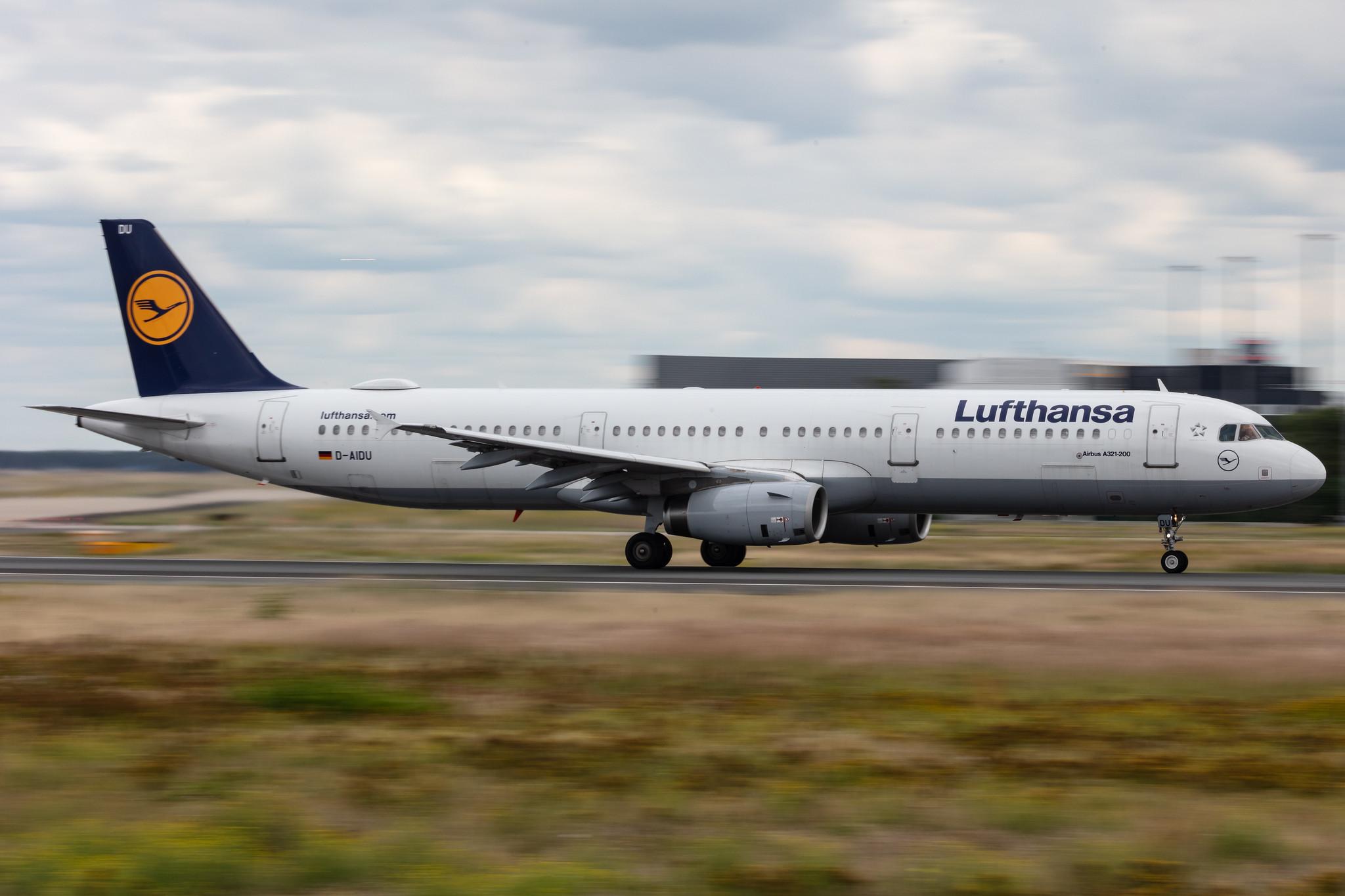 Frankfurt Airport: Lufthansa (LH / DLH) |  Airbus A321-231 A321 | D-AIDU | MSN 5186
