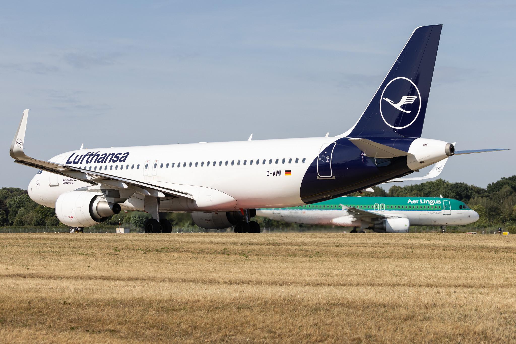 Hamburg Airport: Lufthansa (LH / DLH) | Airbus A320-214 A320 | D-AIWI | MSN 8951