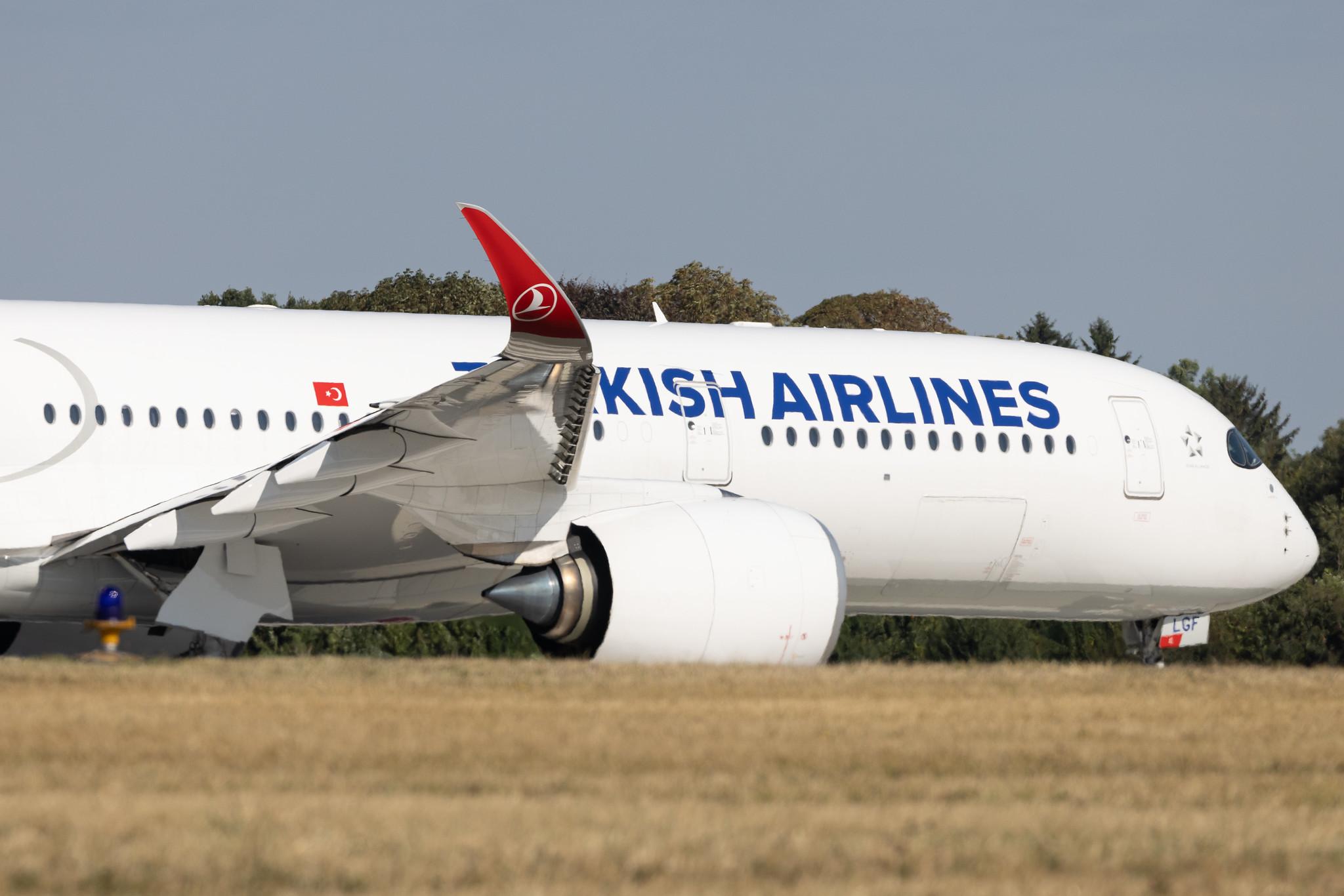Hamburg Airport: Turkish Airlines (TK / THY) | Airbus A350-941 A359 | TC-LGF | MSN 496