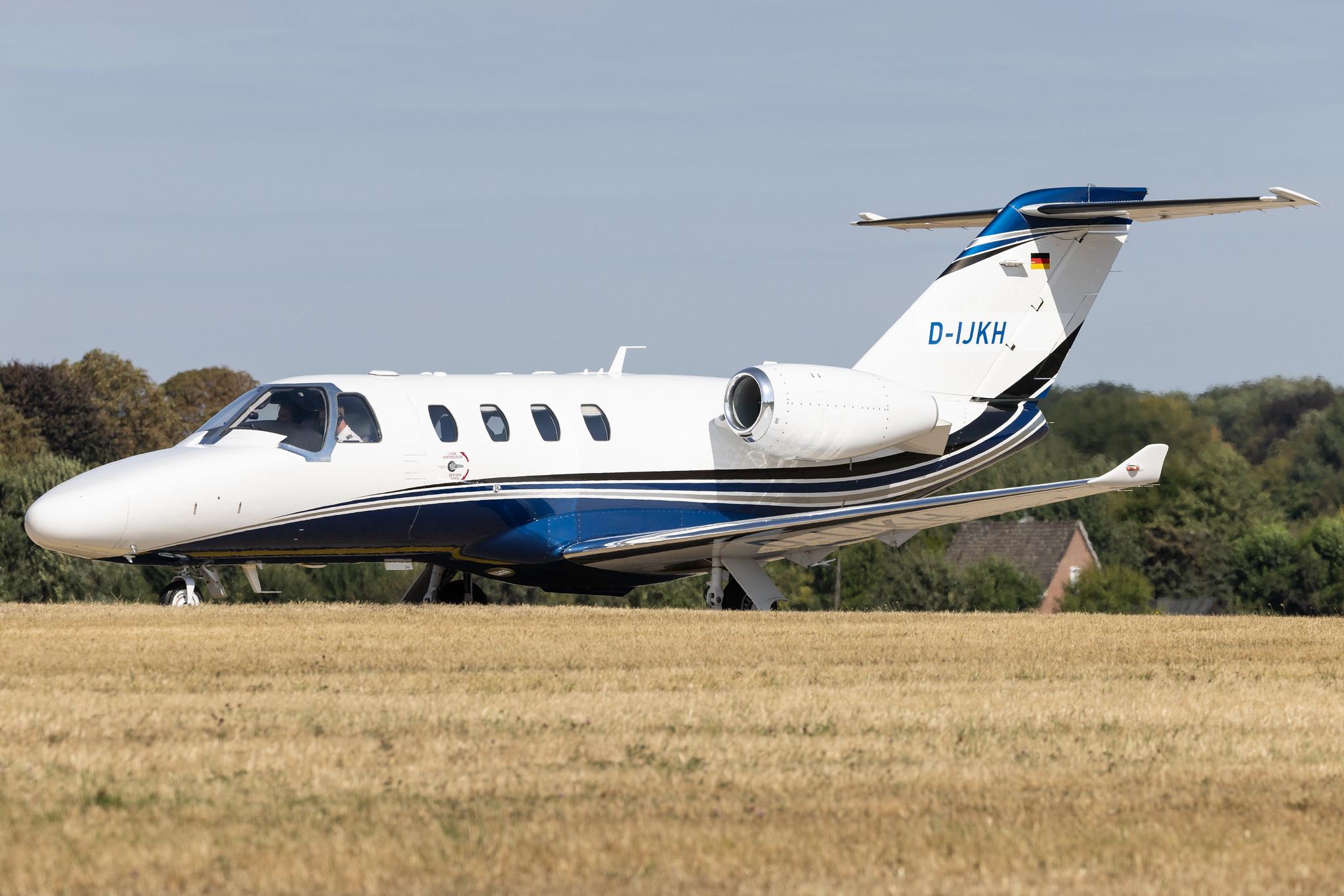 Hamburg Airport: Jetkontor (/ JKH) | Cessna 525 Citation M2 C25M | D-IJKH | MSN 525-0929