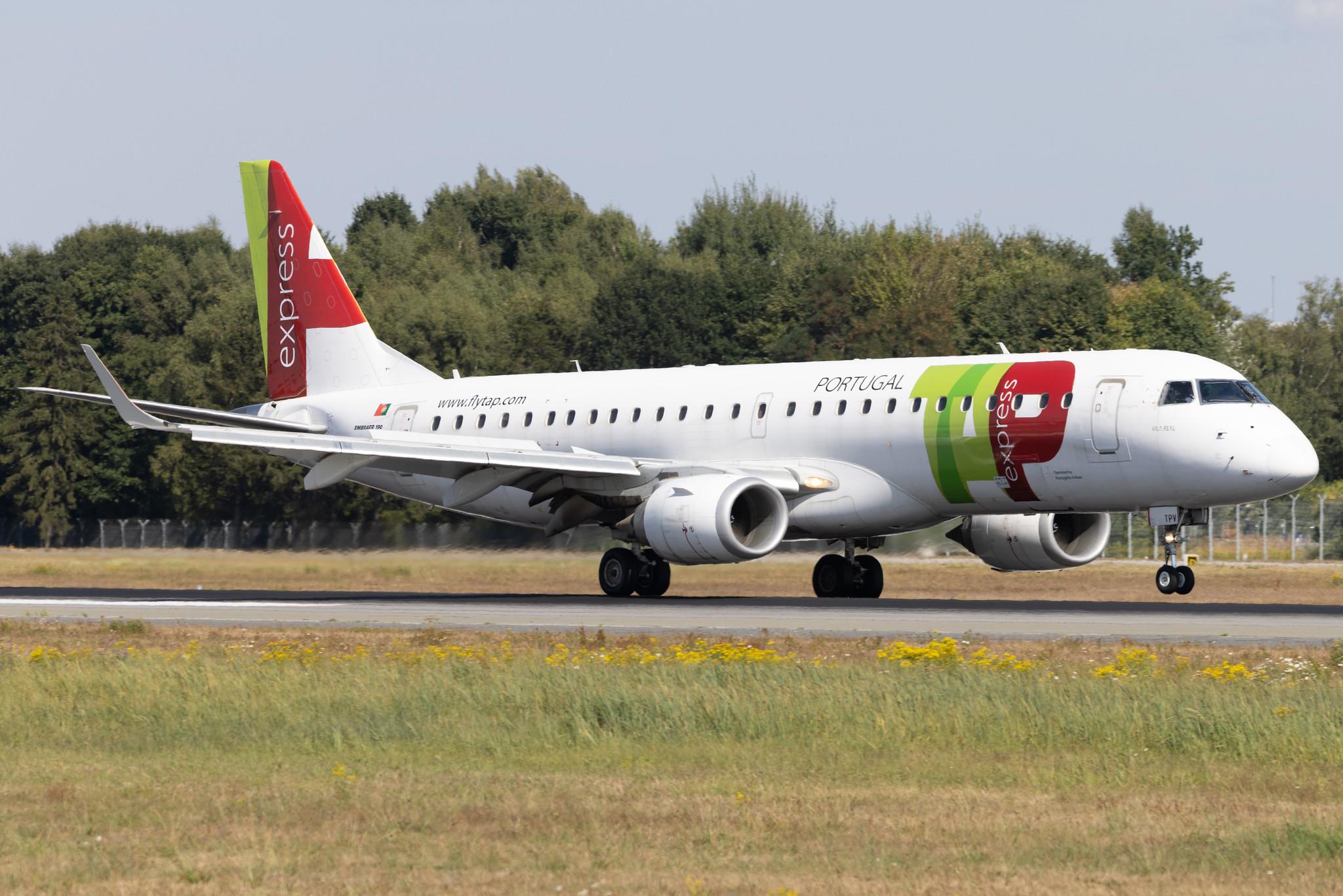 Hamburg Airport: TAP Express (TP / TAP) | Operator: Portugália Airlines | Embraer E190LR E190 | CS-TPV | MSN 19000541