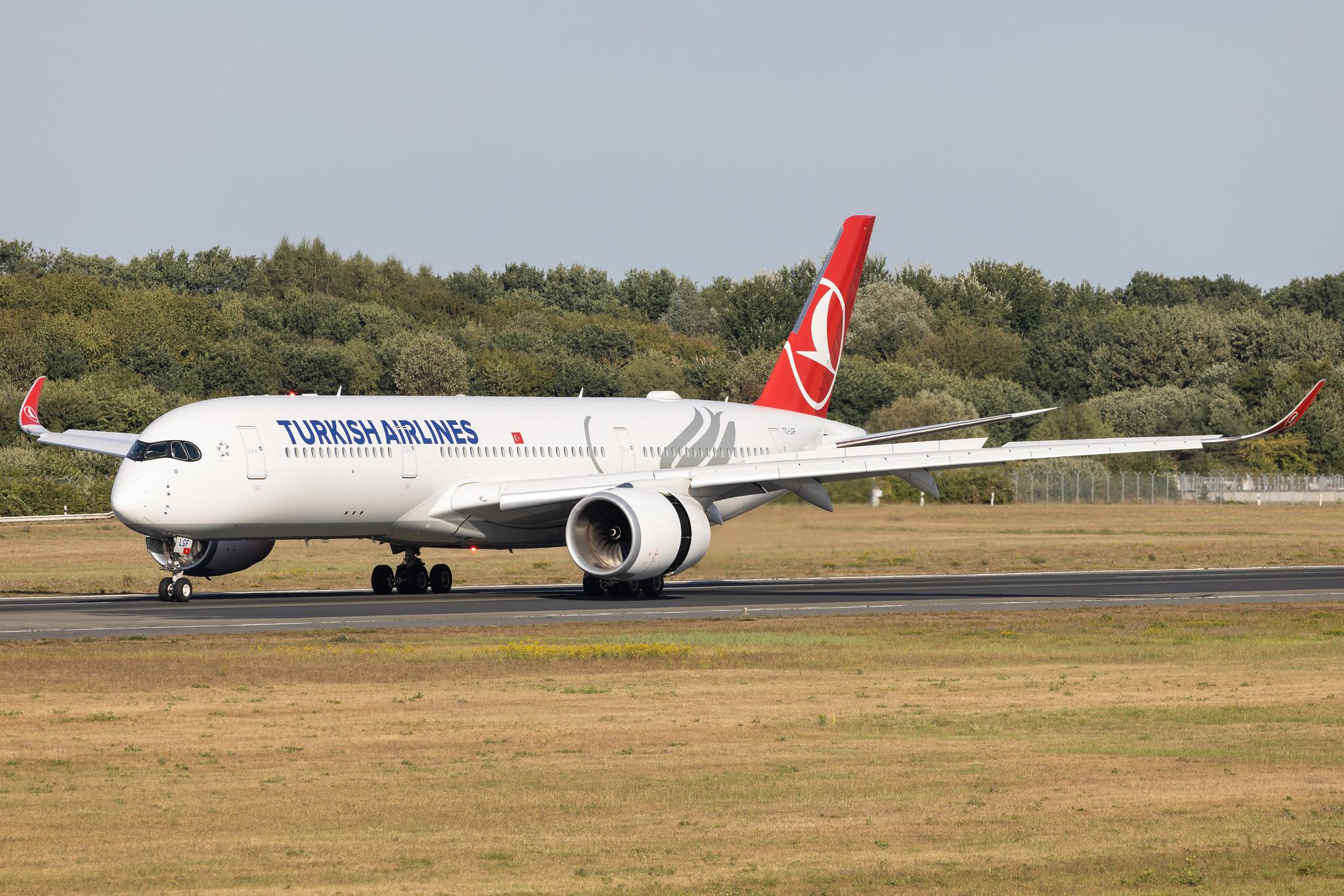 Hamburg Airport: Turkish Airlines (TK / THY) |  Airbus A350-941 A359 | TC-LGF | MSN 496