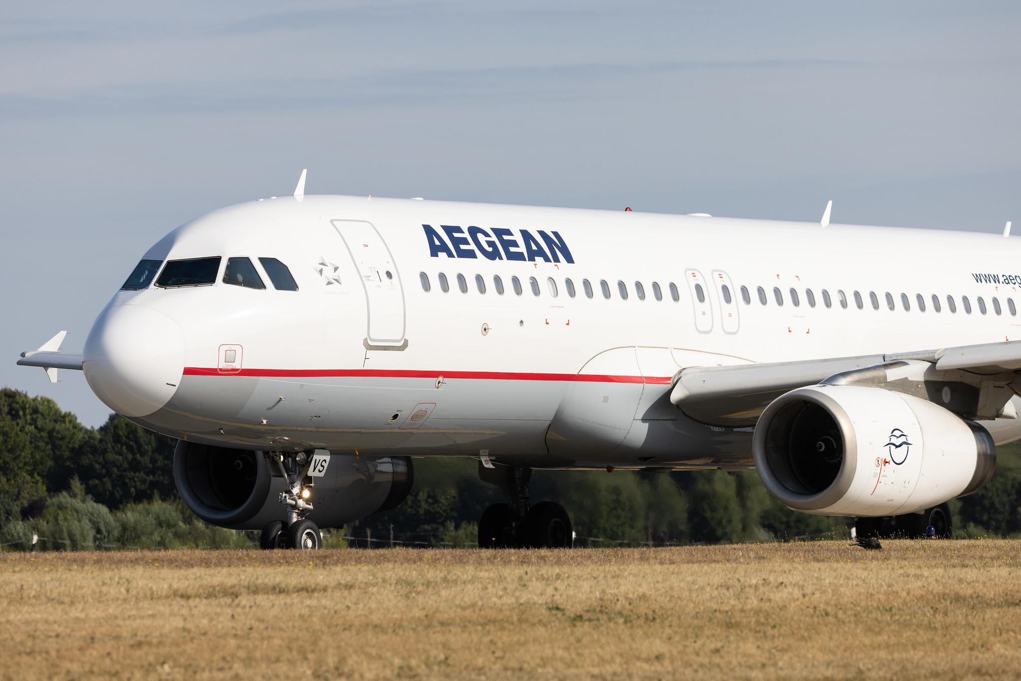 Hamburg Airport: Aegean Airlines (A3 / AEE) | Airbus A320-232 A320 | SX-DVS | MSN 3709