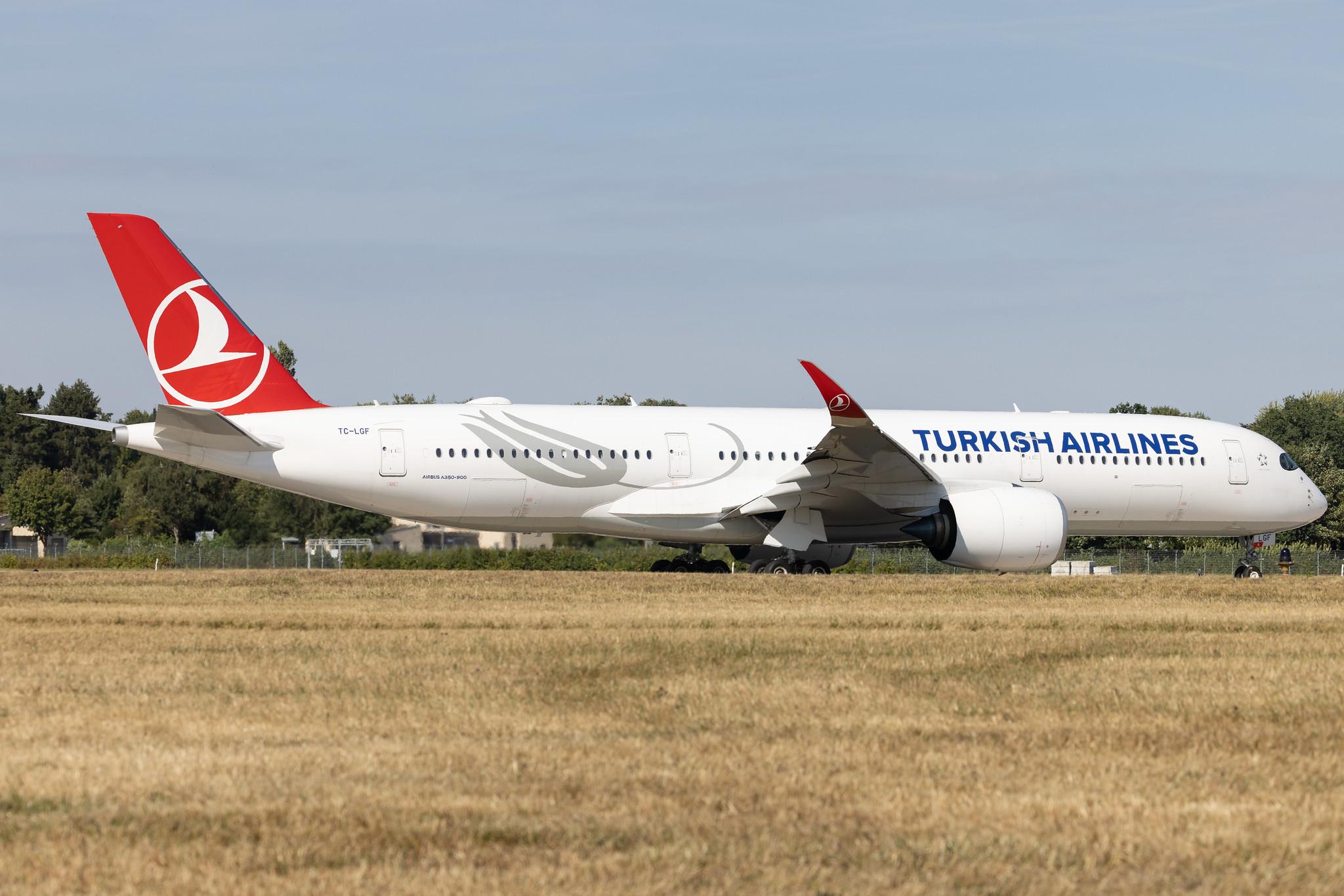 Hamburg Airport: Turkish Airlines (TK / THY) | Airbus A350-941 A359 | TC-LGF | MSN 496