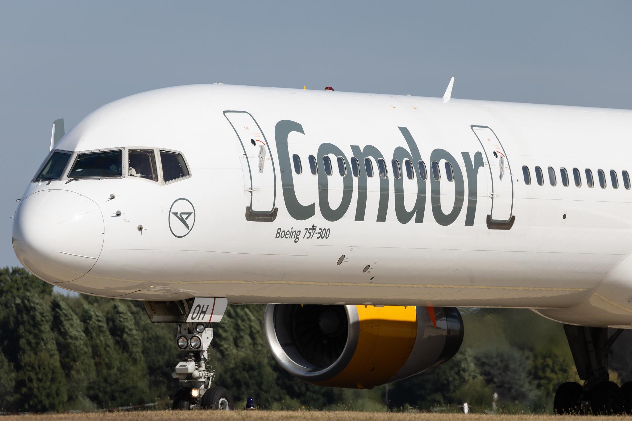 Hamburg Airport: Condor (DE / CFG) | Boeing 757-330 B753 | D-ABOH | MSN 30030
