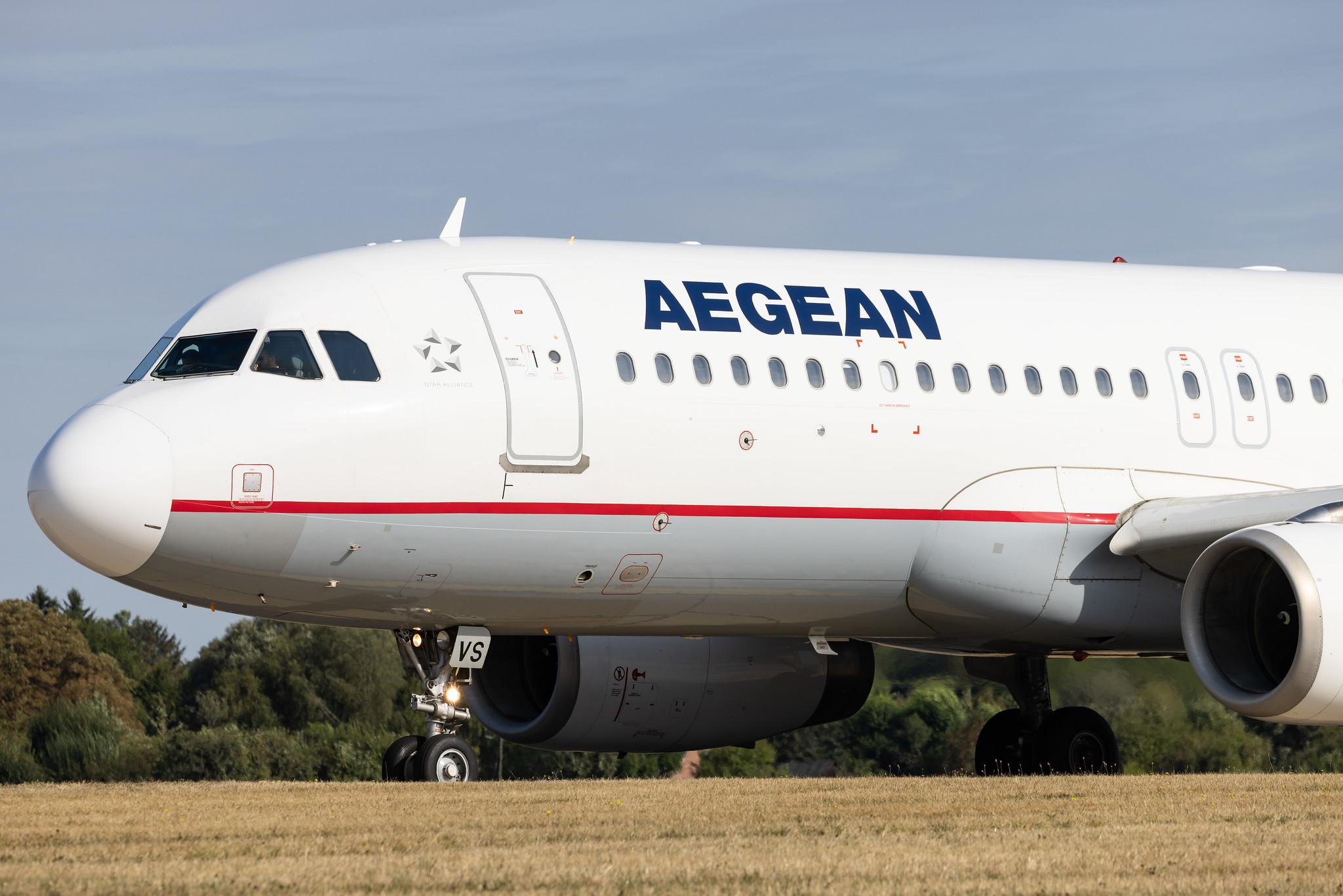 Hamburg Airport: Aegean Airlines (A3 / AEE) | Airbus A320-232 A320 | SX-DVS | MSN 3709