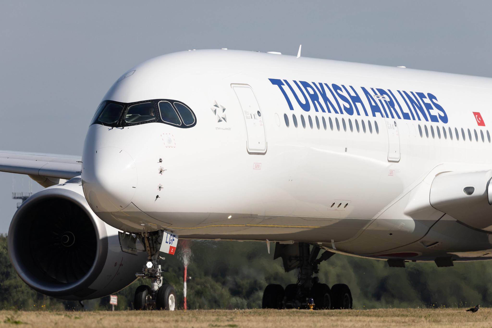 Hamburg Airport: Turkish Airlines (TK / THY) | Airbus A350-941 A359 | TC-LGF | MSN 496