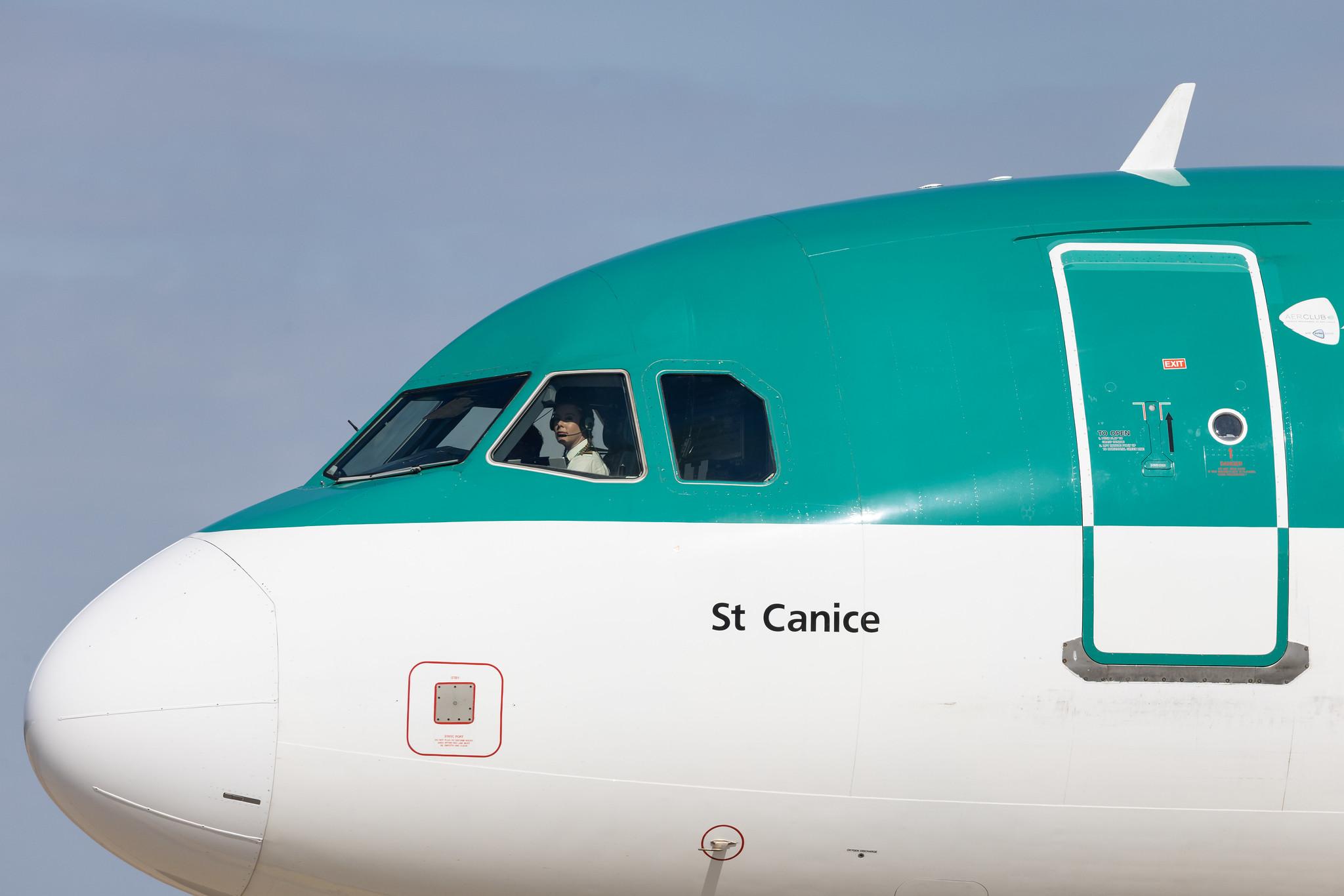 Hamburg Airport: Aer Lingus (EI / EIN) |  Airbus A320-214 A320 | EI-DEL | MSN 02409