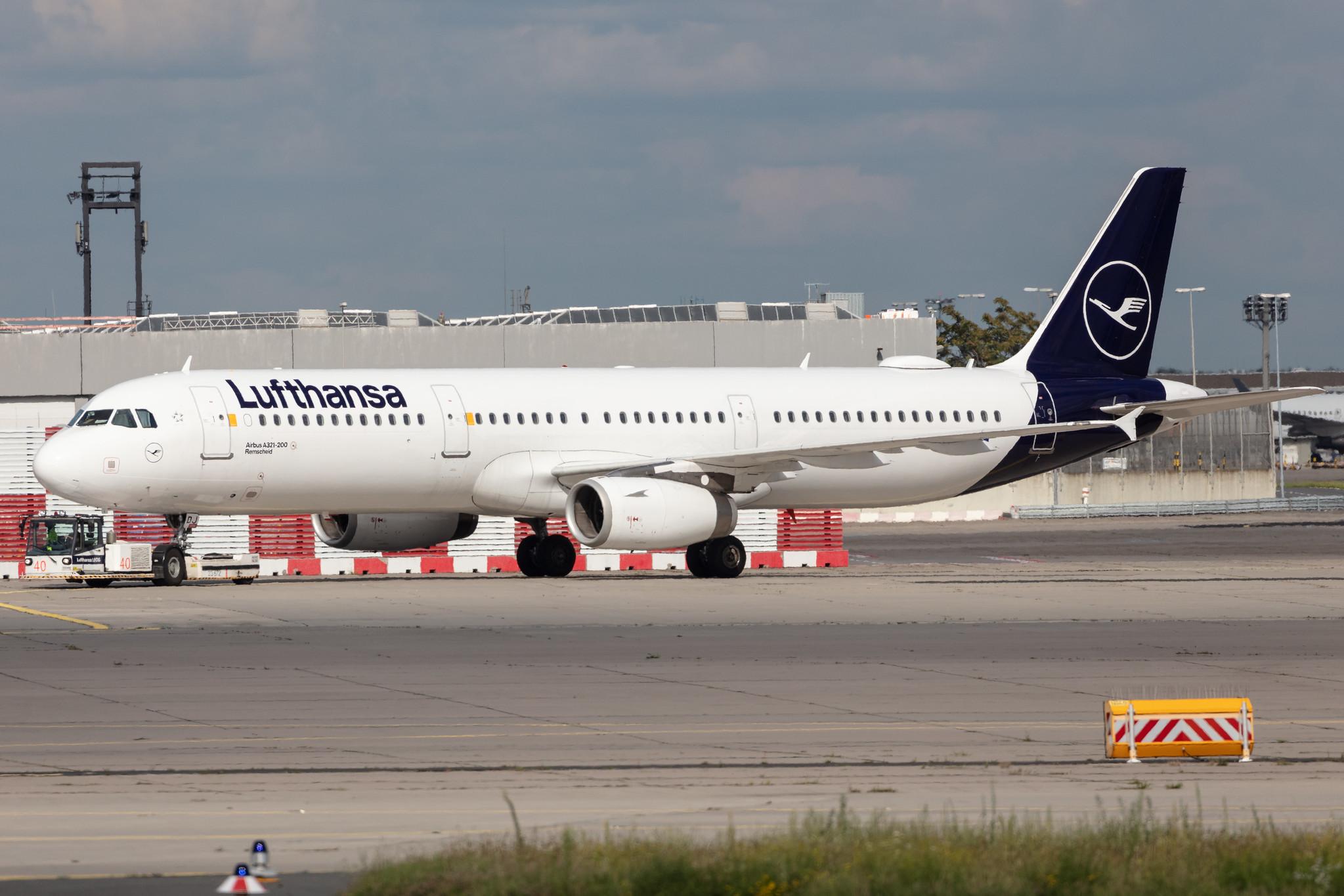Frankfurt Airport: Lufthansa (LH / DLH) |  Airbus A321-231 A321 | D-AIDJ | MSN 4792