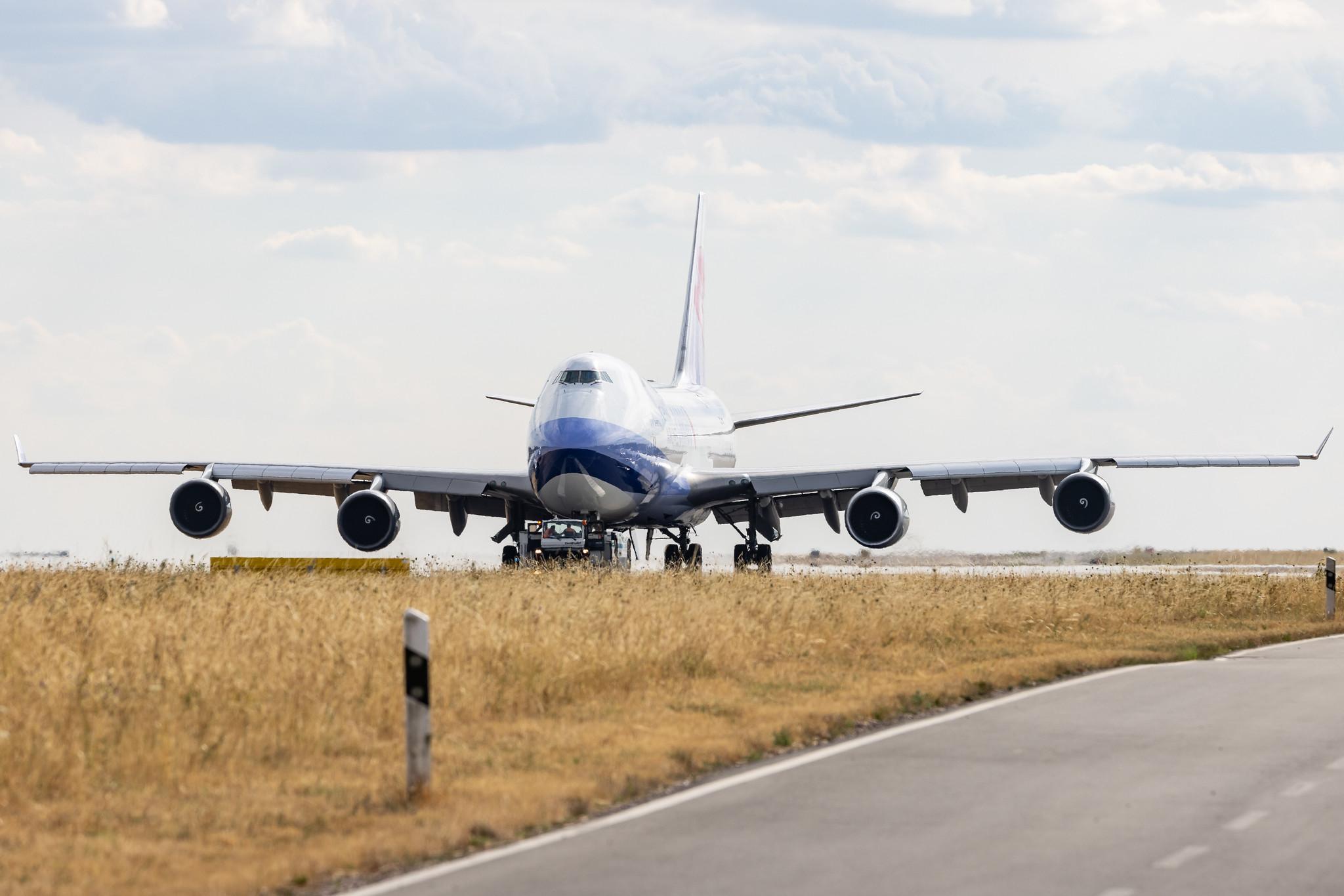 Luxembourg Findel Airport: China Airlines Cargo (CI / CAL) | Operator: China Airlines |  Boeing 747-409(F) B744 | B-18719 | MSN 33739