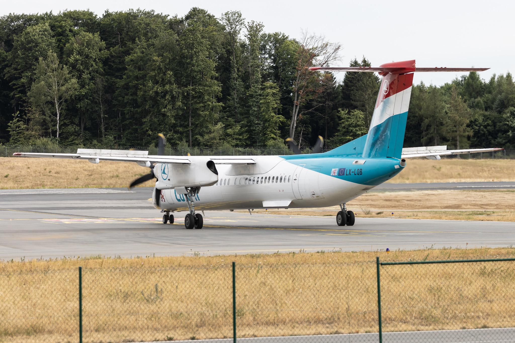 Luxembourg Findel Airport: Luxair (LG / LGL) | De Havilland Canada Dash 8-400 DH8D | LX-LQB | MSN 4512