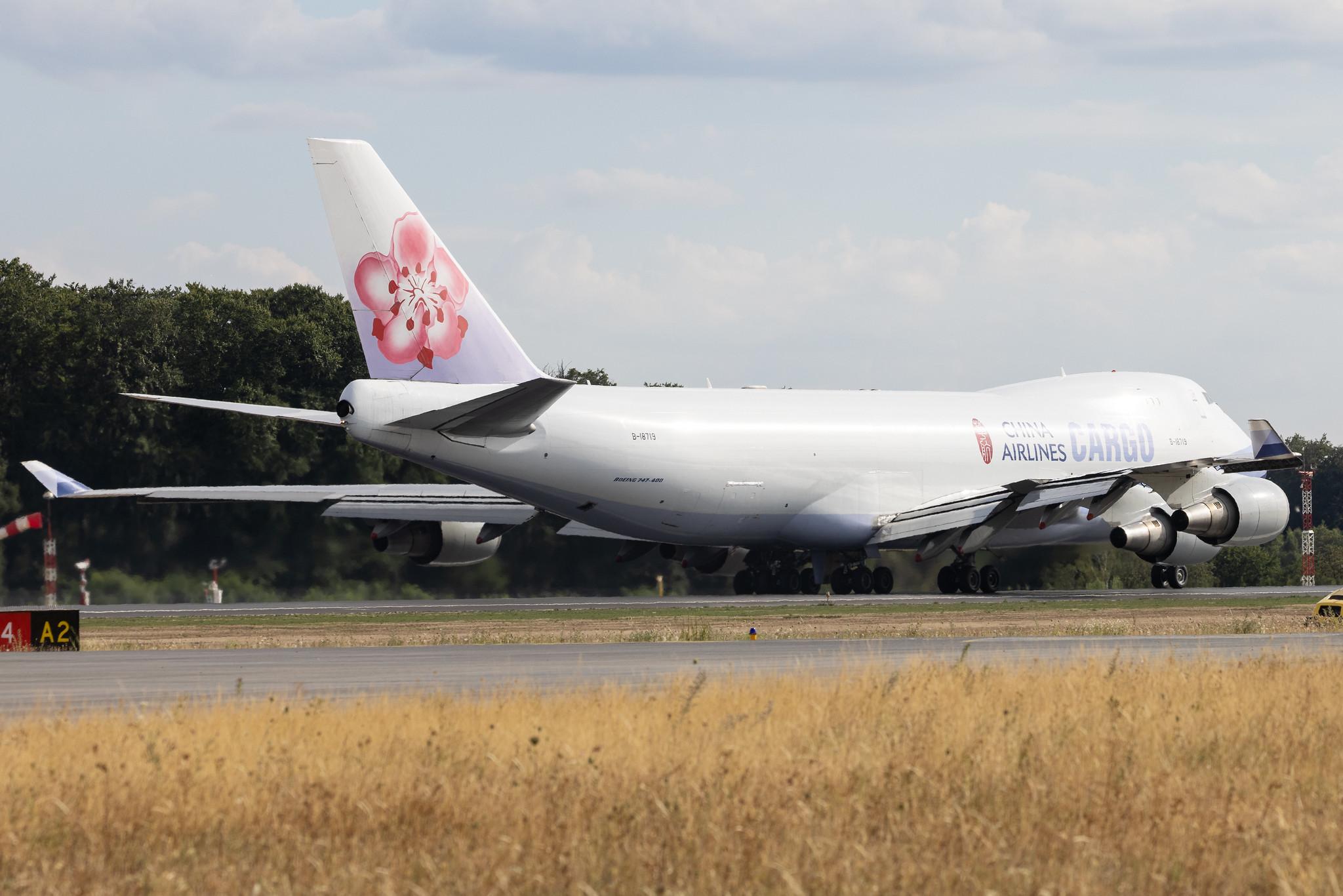 Luxembourg Findel Airport: China Airlines Cargo (CI / CAL) | Operator: China Airlines | Boeing 747-409(F) B744 | B-18719 | MSN 33739