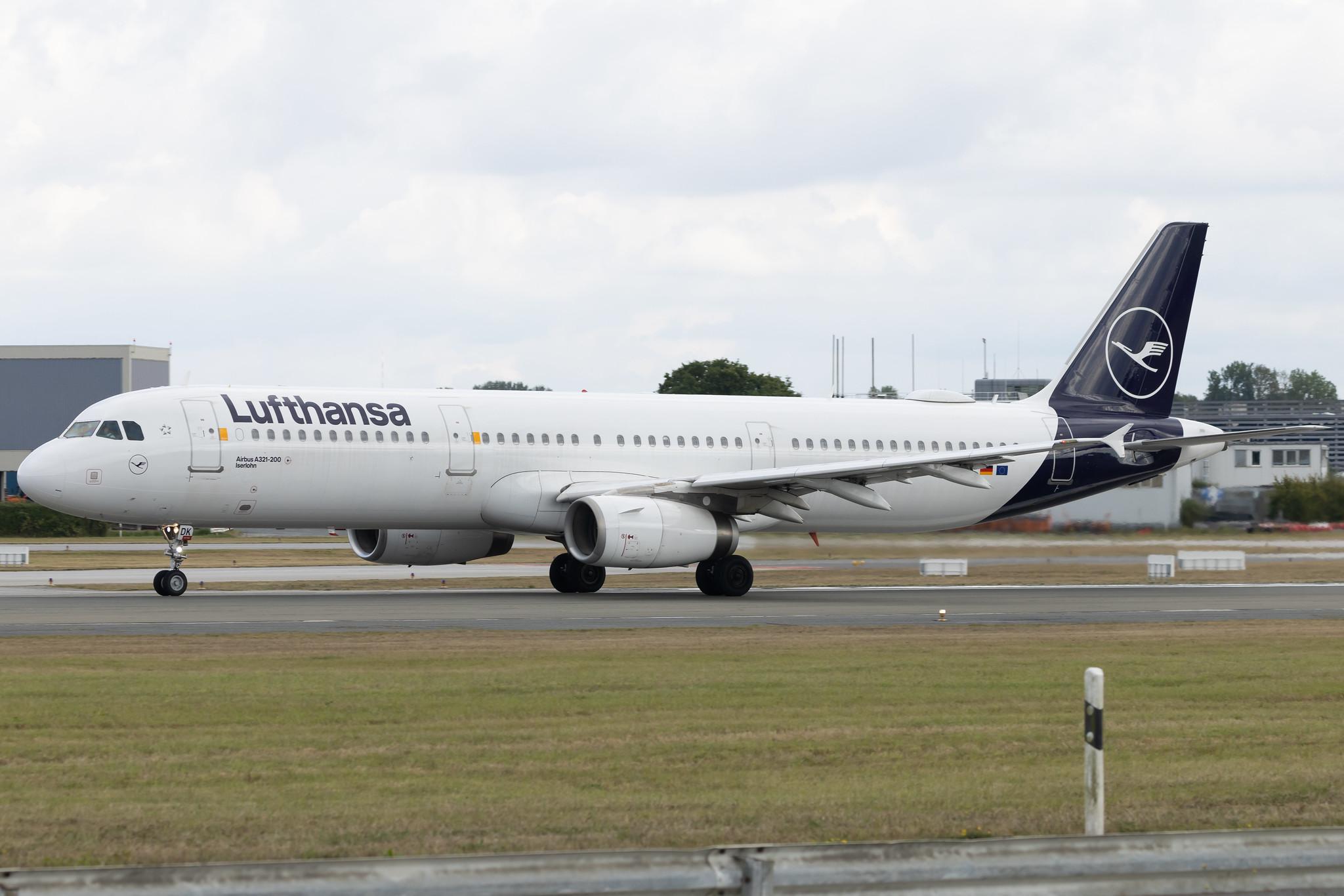 Hamburg Airport: Lufthansa (LH / DLH) | Airbus A321-231 A321 | D-AIDK | MSN 4819