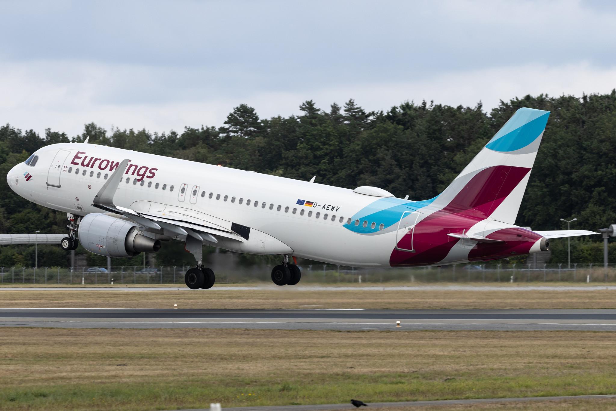 Hamburg Airport: Eurowings (EW / EWG) | Airbus A320-214 A320 | D-AEWV | MSN 7545
