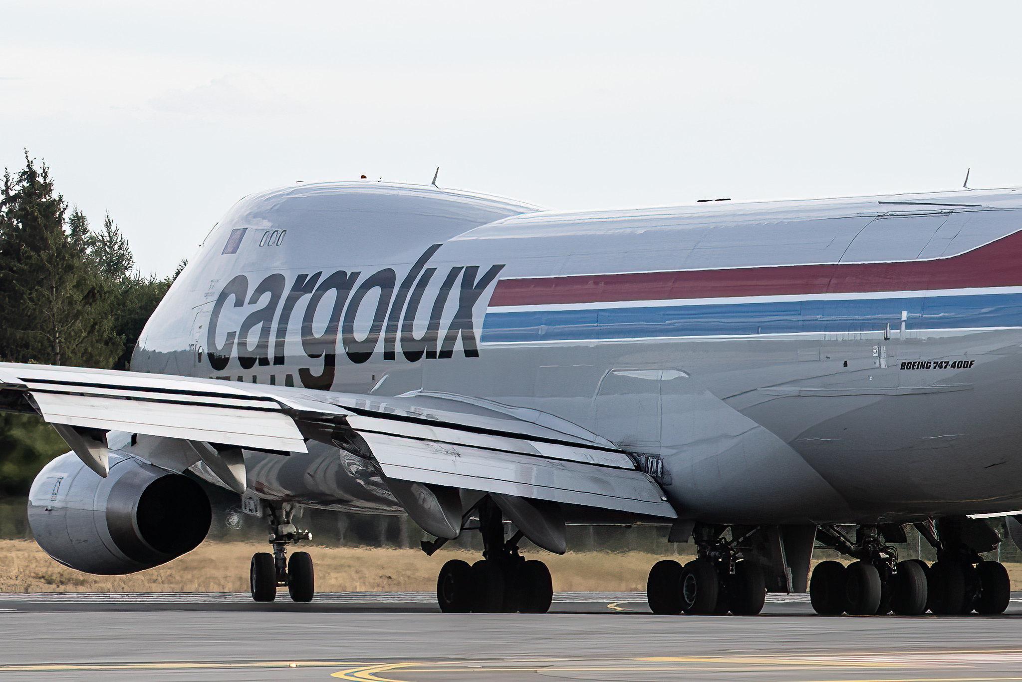 Luxembourg Findel Airport: Cargolux (CV / CLX) | Operator: Cargolux Italia | Boeing 747-4R7(F) B744 | LX-VCV | MSN 34235