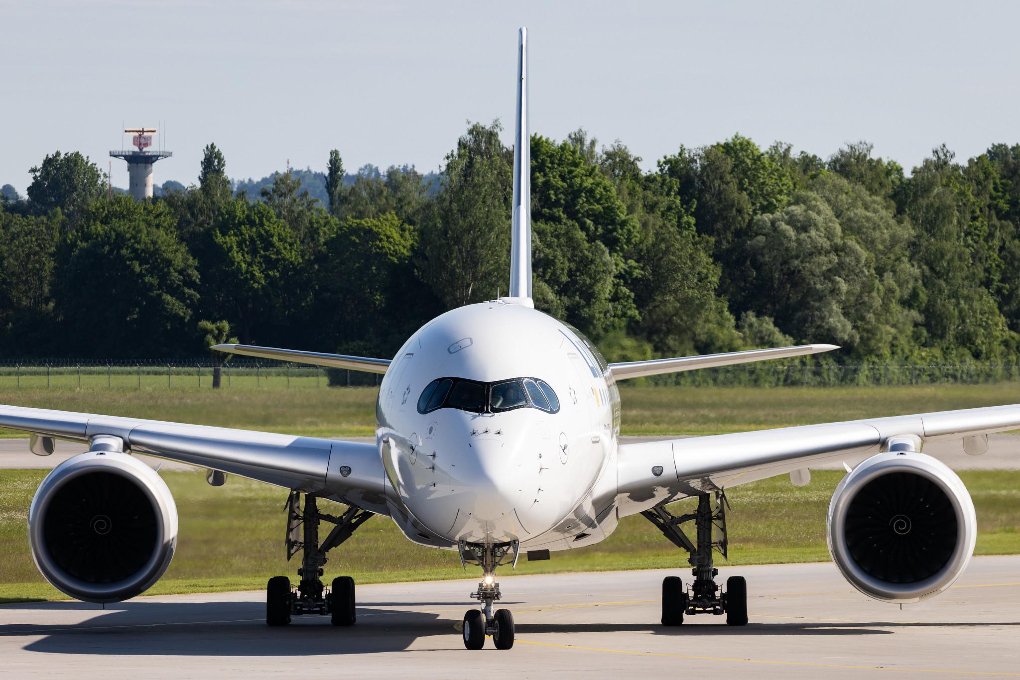 Munich Airport: Lufthansa (LH / DLH) | Airbus A350-941 A359 | D-AIXK | MSN 212