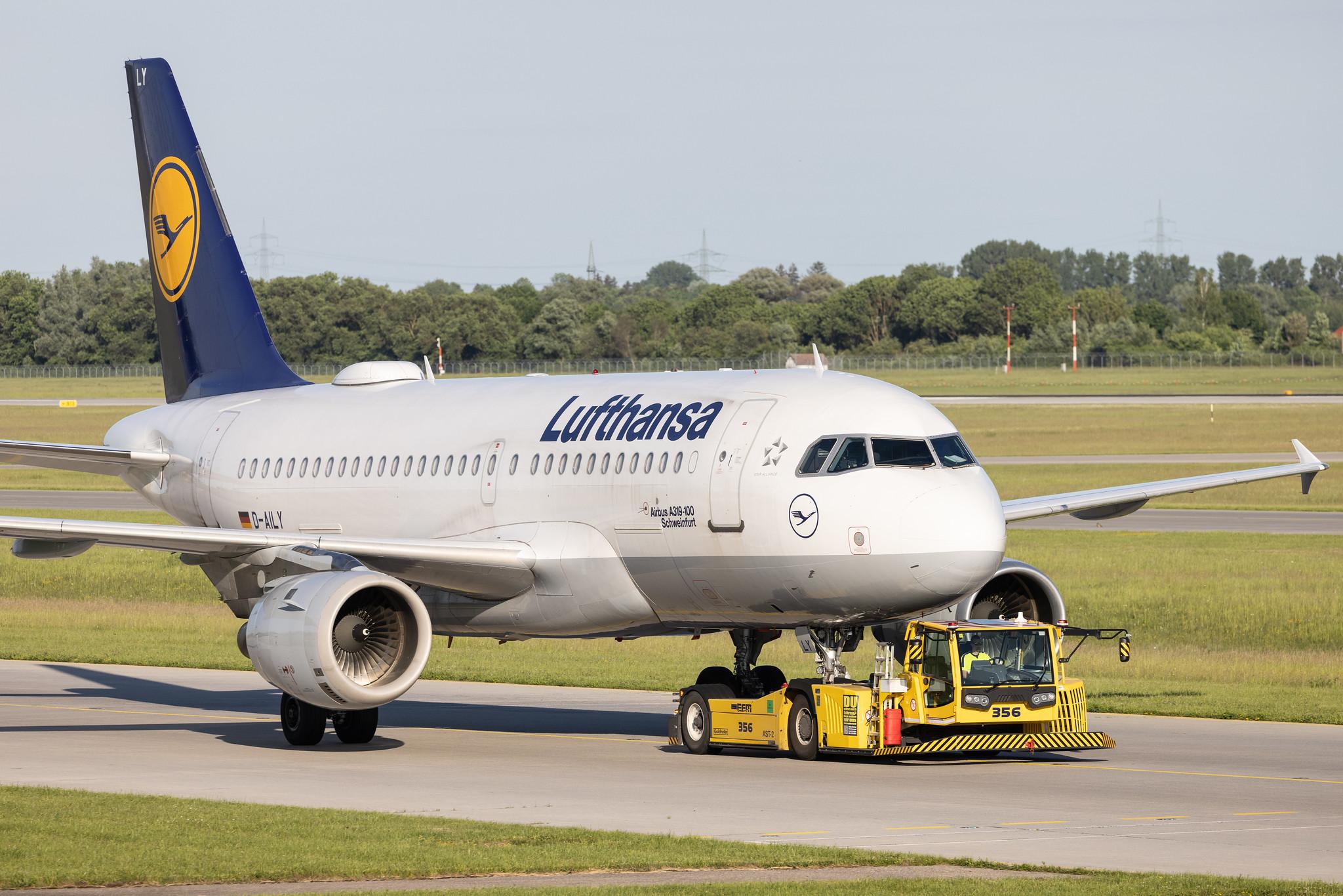Munich Airport: Lufthansa (LH / DLH) | Airbus A319-114 A319 | D-AILY | MSN 0875