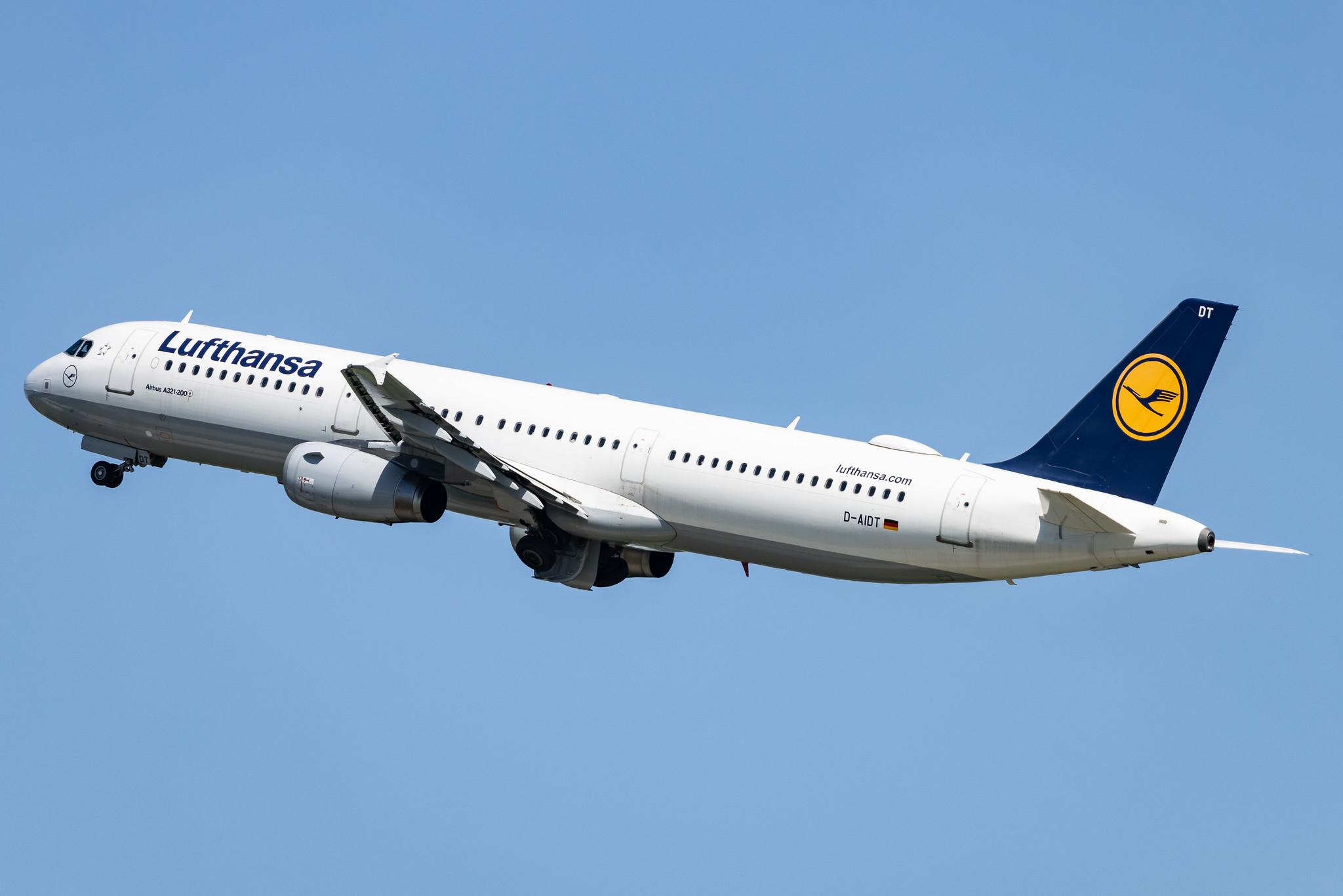 Munich Airport: Lufthansa (LH / DLH) | Airbus A321-231 A321 | D-AIDT | MSN 5087