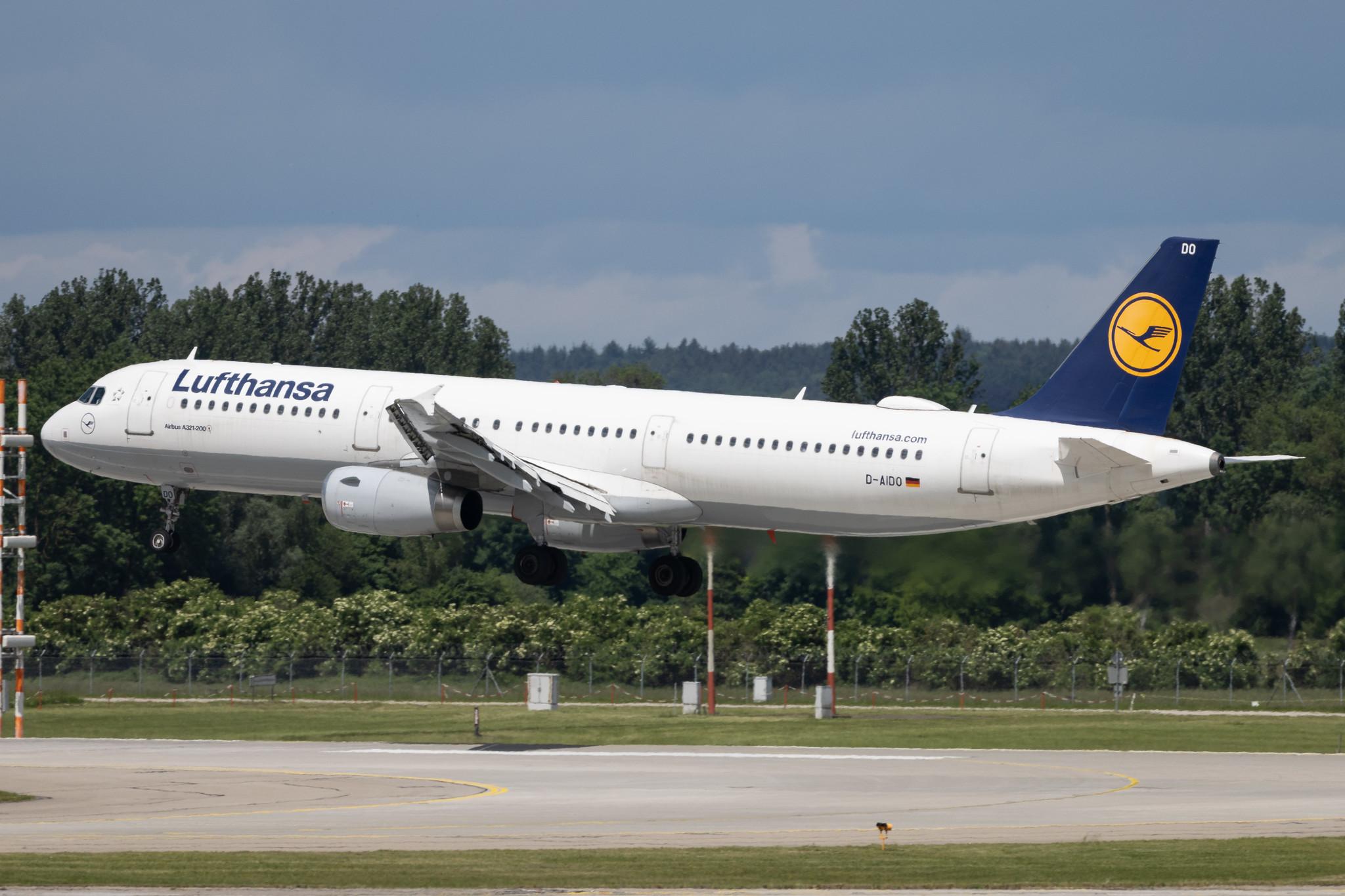 Munich Airport: Lufthansa (LH / DLH) | Airbus A321-231 A321 | D-AIDO | MSN 4994