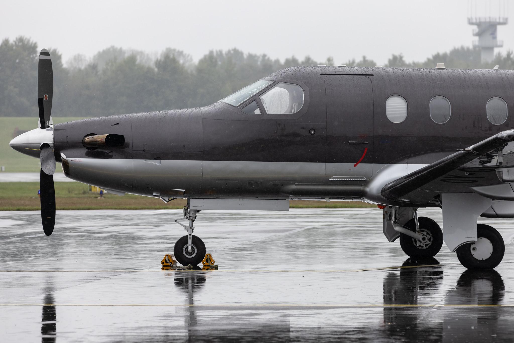 Hamburg Airport: Flexflight (W2 / FXT) | Pilatus PC-12/47 PC12 | OY-GSB | MSN 778