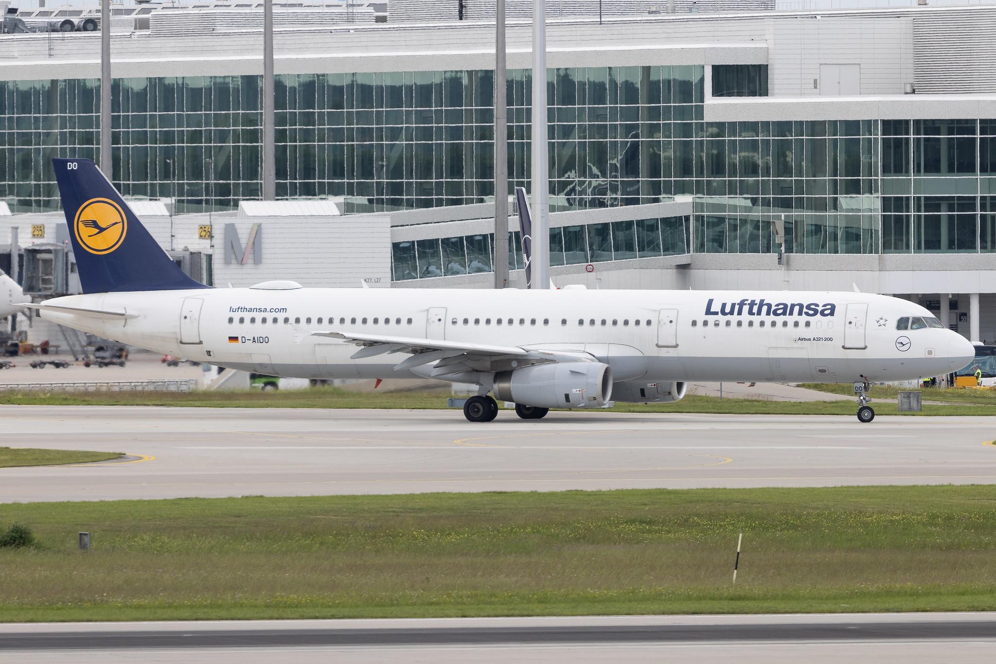 Munich Airport: Lufthansa (LH / DLH) | Airbus A321-231 A321 | D-AIDO | MSN 4994