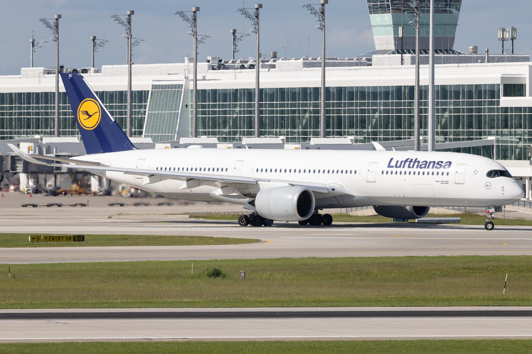 Munich Airport: Lufthansa (LH / DLH) | Airbus A350-941 A359 | D-AIXG | MSN 174