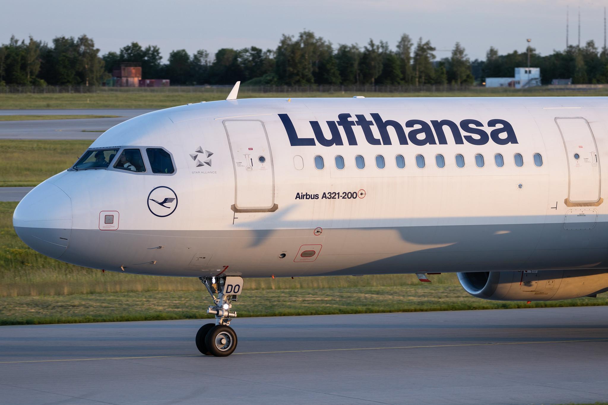 Munich Airport: Lufthansa (LH / DLH) | Airbus A321-231 A321 | D-AIDO | MSN 4994