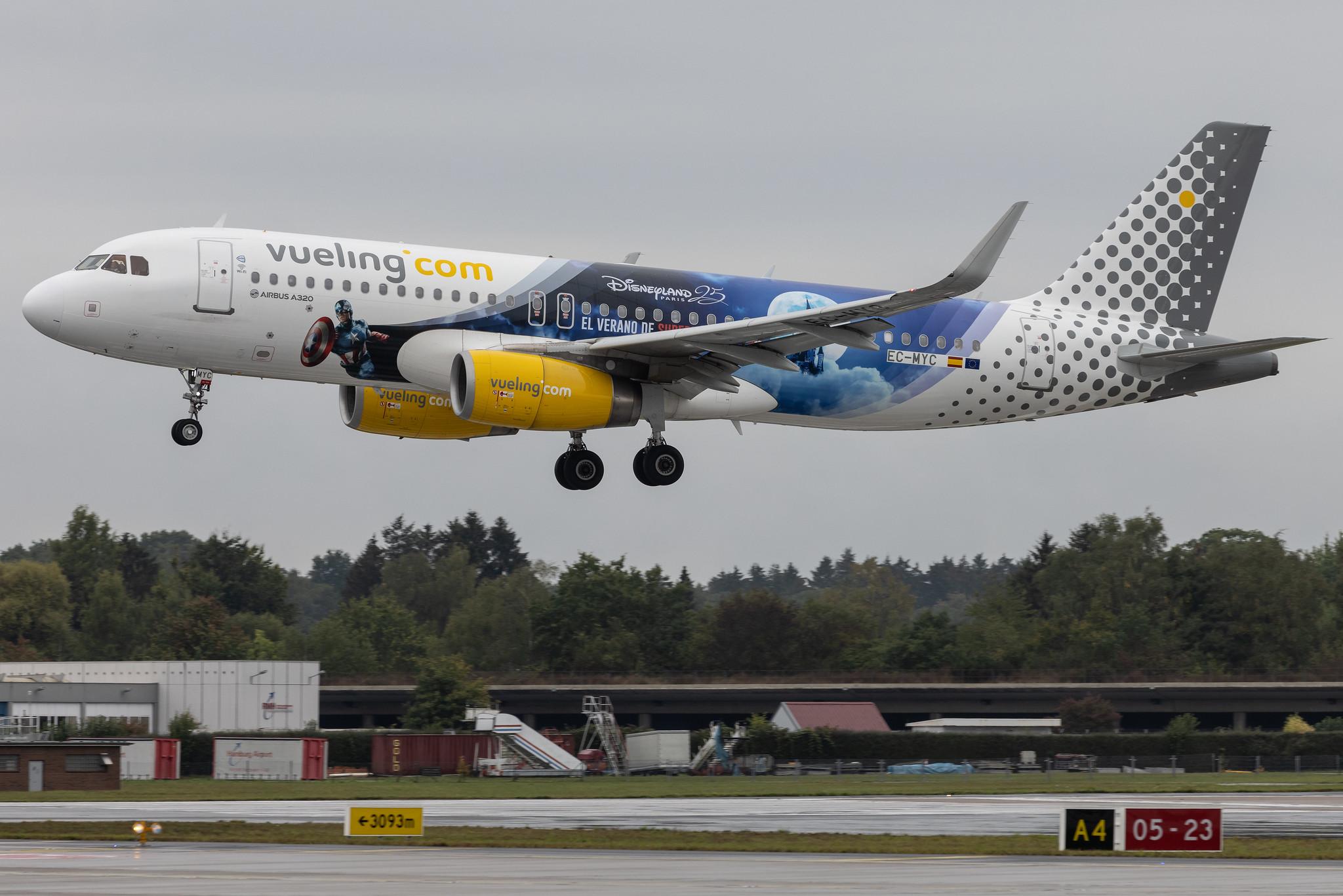 Hamburg Airport: Vueling (VY / VLG) | Livery: Disneyland Paris Livery | Airbus A320-232 A320 | EC-MYC | MSN 8238
