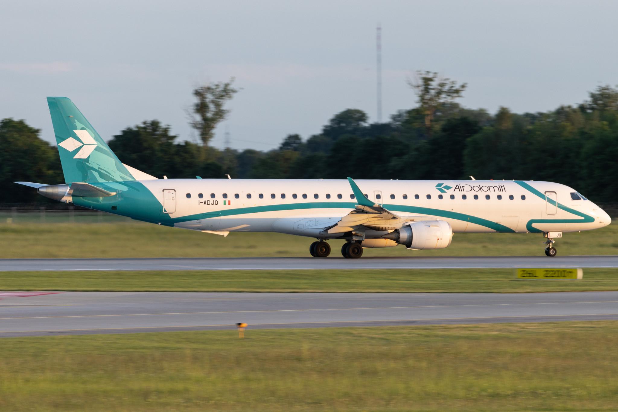 Munich Airport: Air Dolomiti (EN / DLA) | Embraer E195LR E195 | I-ADJQ | MSN 19000587