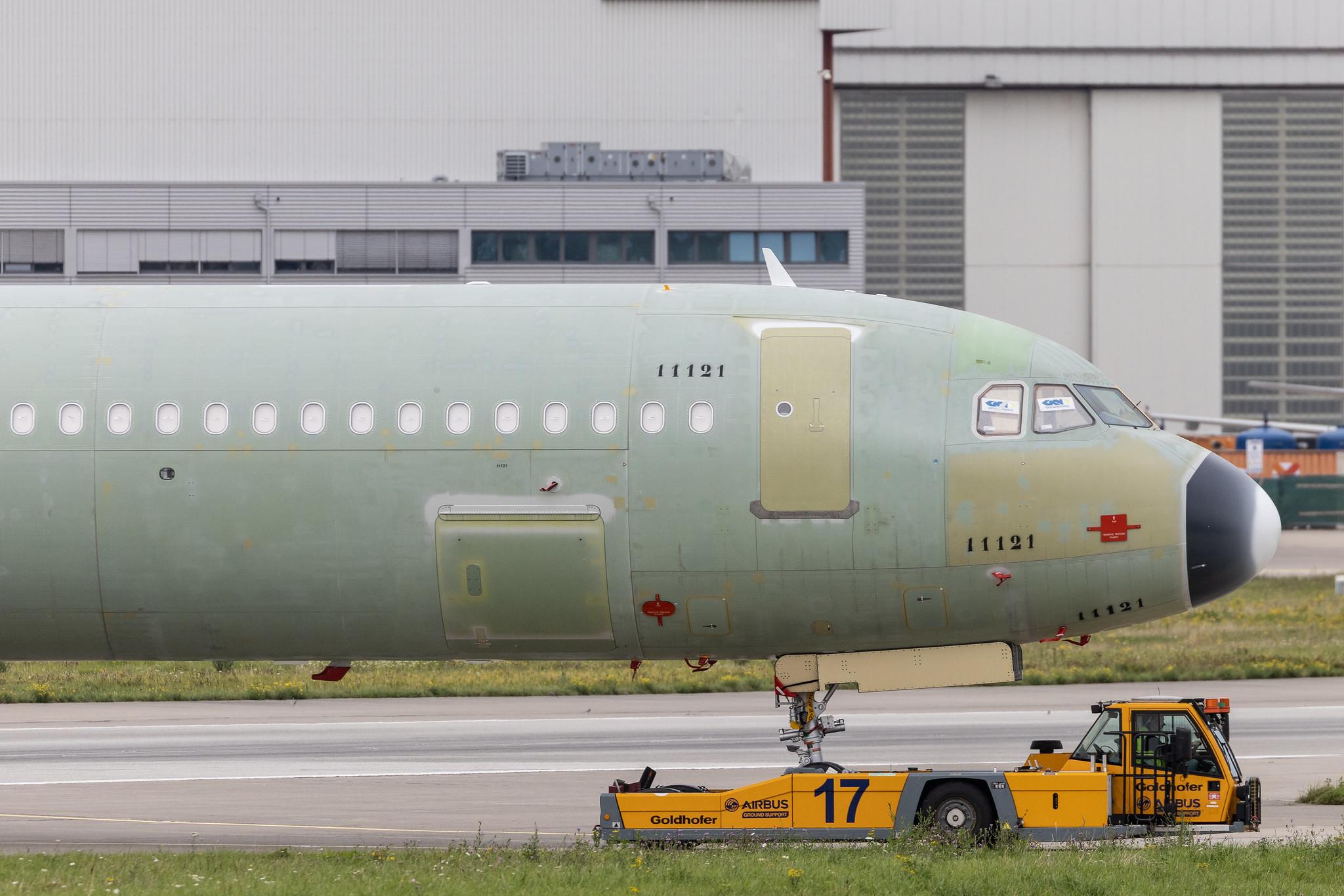 Hamburg Finkenwerder: Wizz Air Abu Dhabi (5W / WAZ) | Airbus A321-271NX A21N | D- | A6- | MSN 11121
