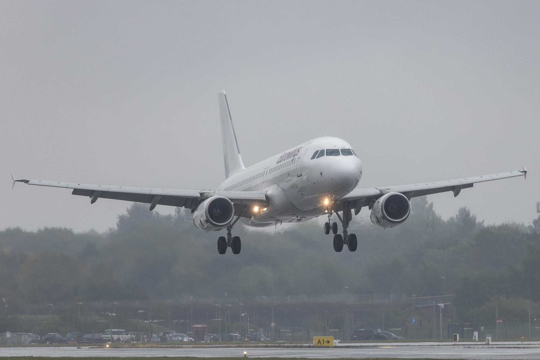 Hamburg Airport: Eurowings (EW / EWG) | Operator: Avion Express Malta |  Airbus A320-232 A320 | 9H-AMX | MSN 04421