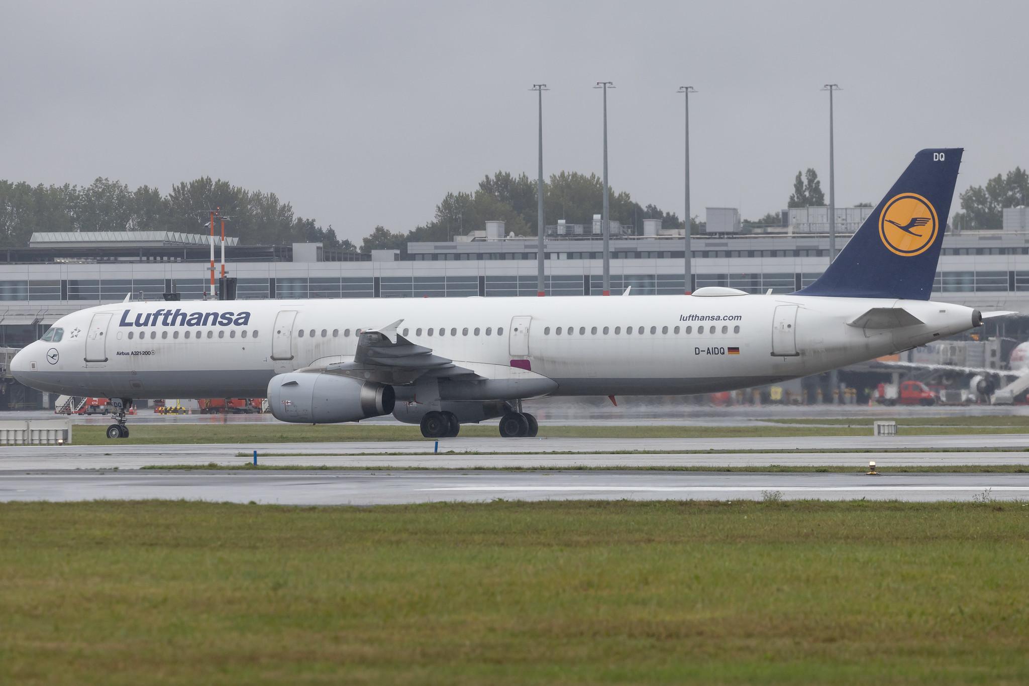 Hamburg Airport: Lufthansa (LH / DLH) | Airbus A321-231 A321 | D-AIDQ | MSN 5028