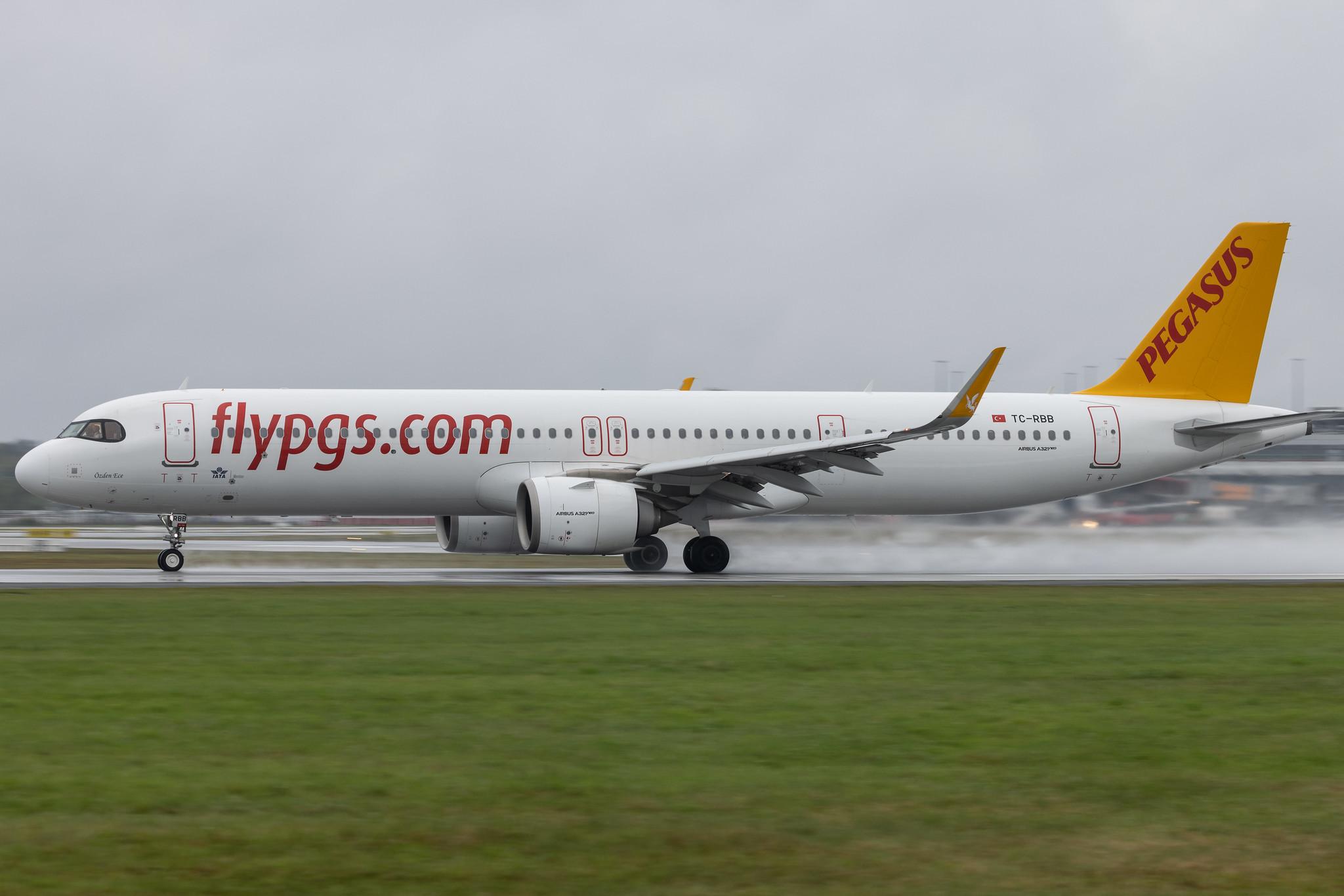 Hamburg Airport: Pegasus (PC / PGT) | Operator: Pegasus Airlines | Airbus A321-251NX A21N | TC-RBB | MSN 08979