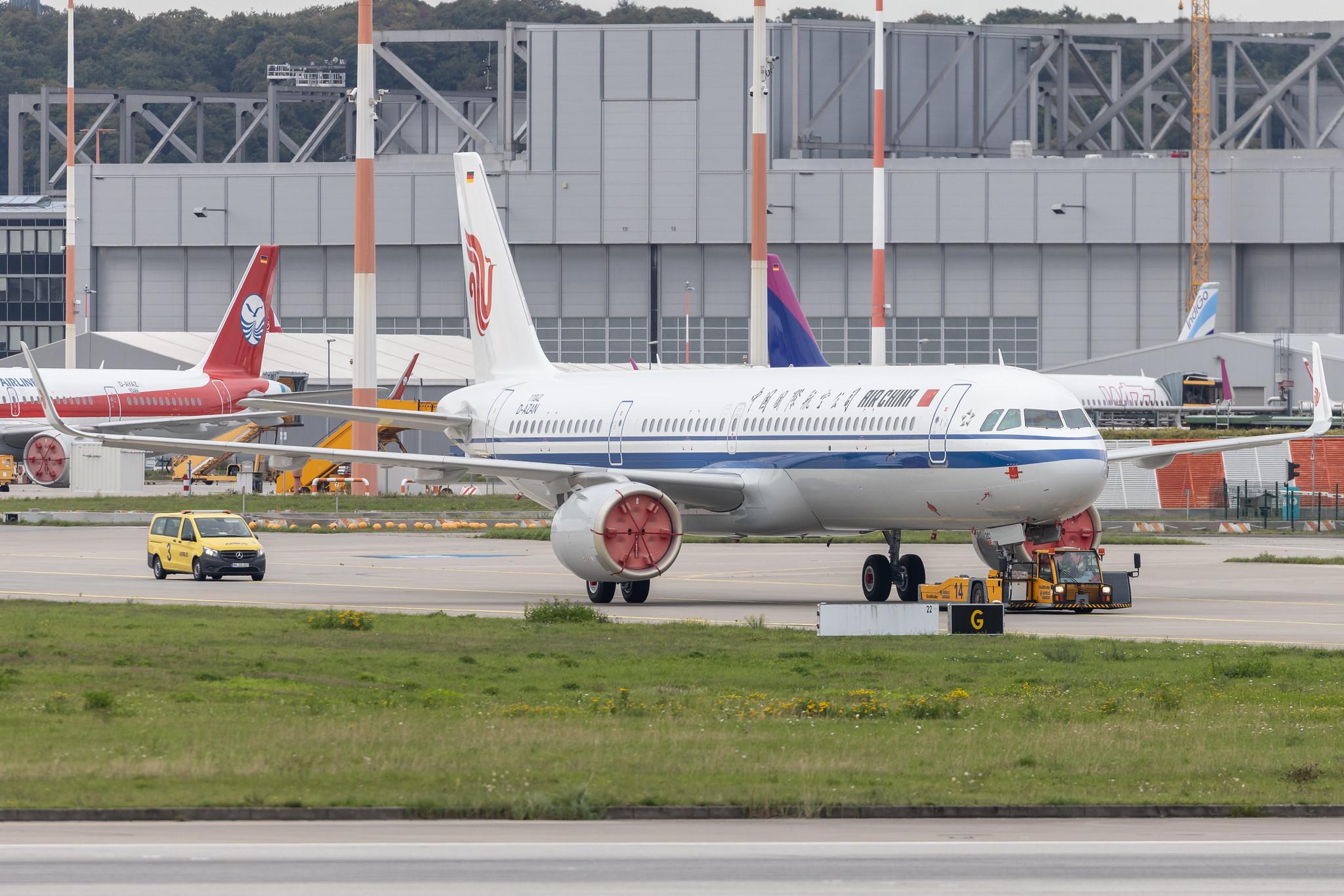 Hamburg Finkenwerder: Air China (CA / CCA) | Airbus A321-251NX A21N | D-AZAN | MSN 11042