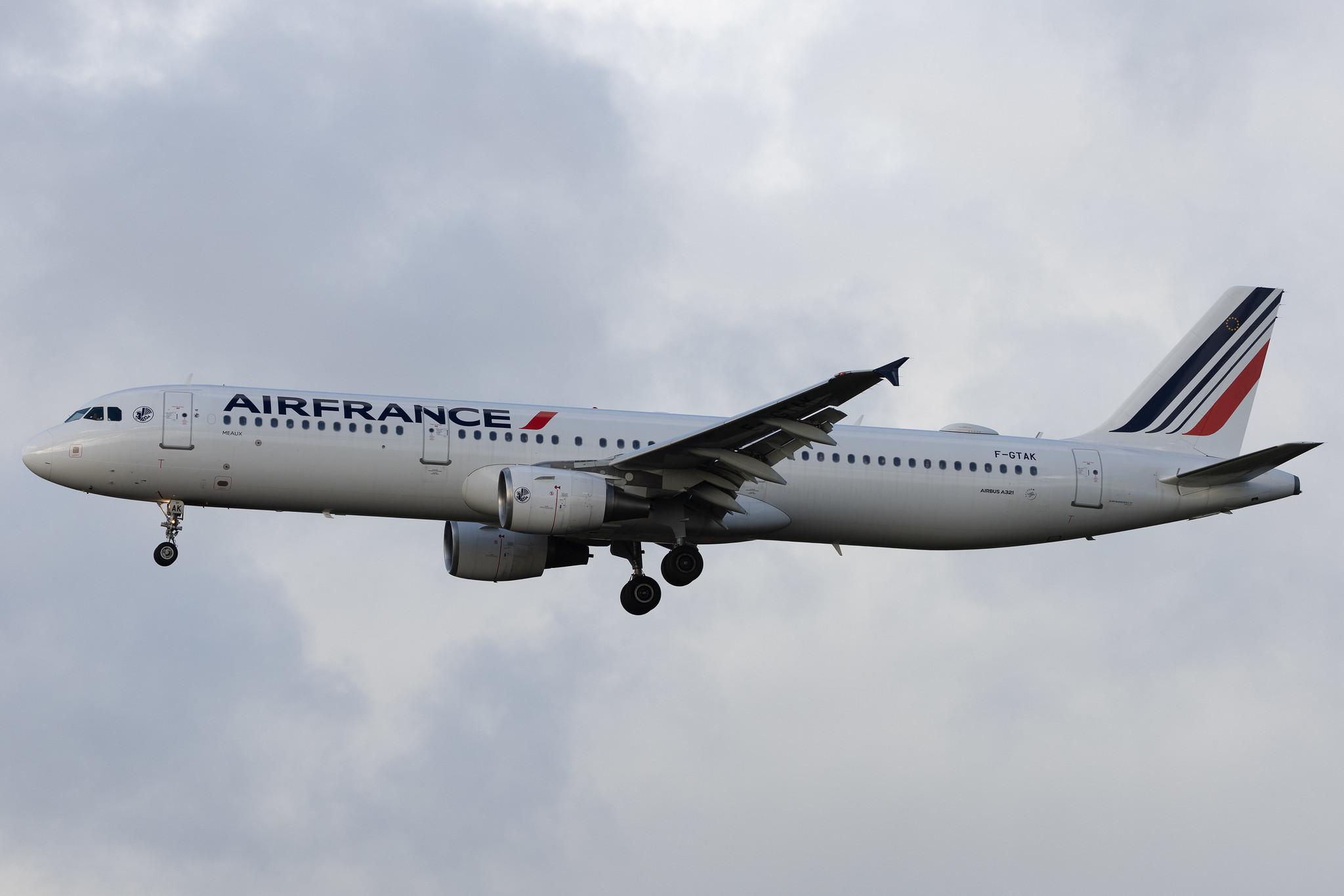 Hamburg Airport: Air France (AF / AFR) |  Airbus A321-212 A321 | F-GTAK | MSN 1658