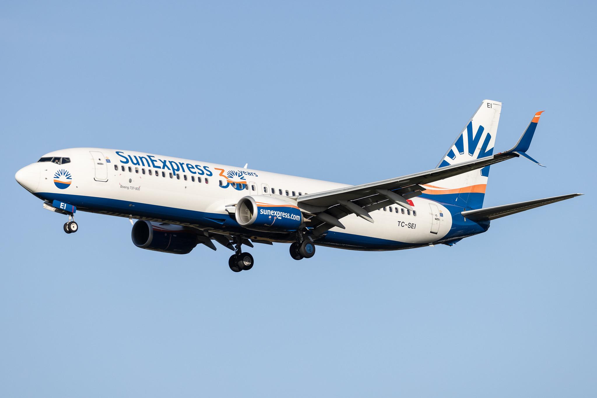 Hamburg Airport: SunExpress (XQ / SXS) |  Boeing 737-8HC B738 | TC-SEI | MSN 61170