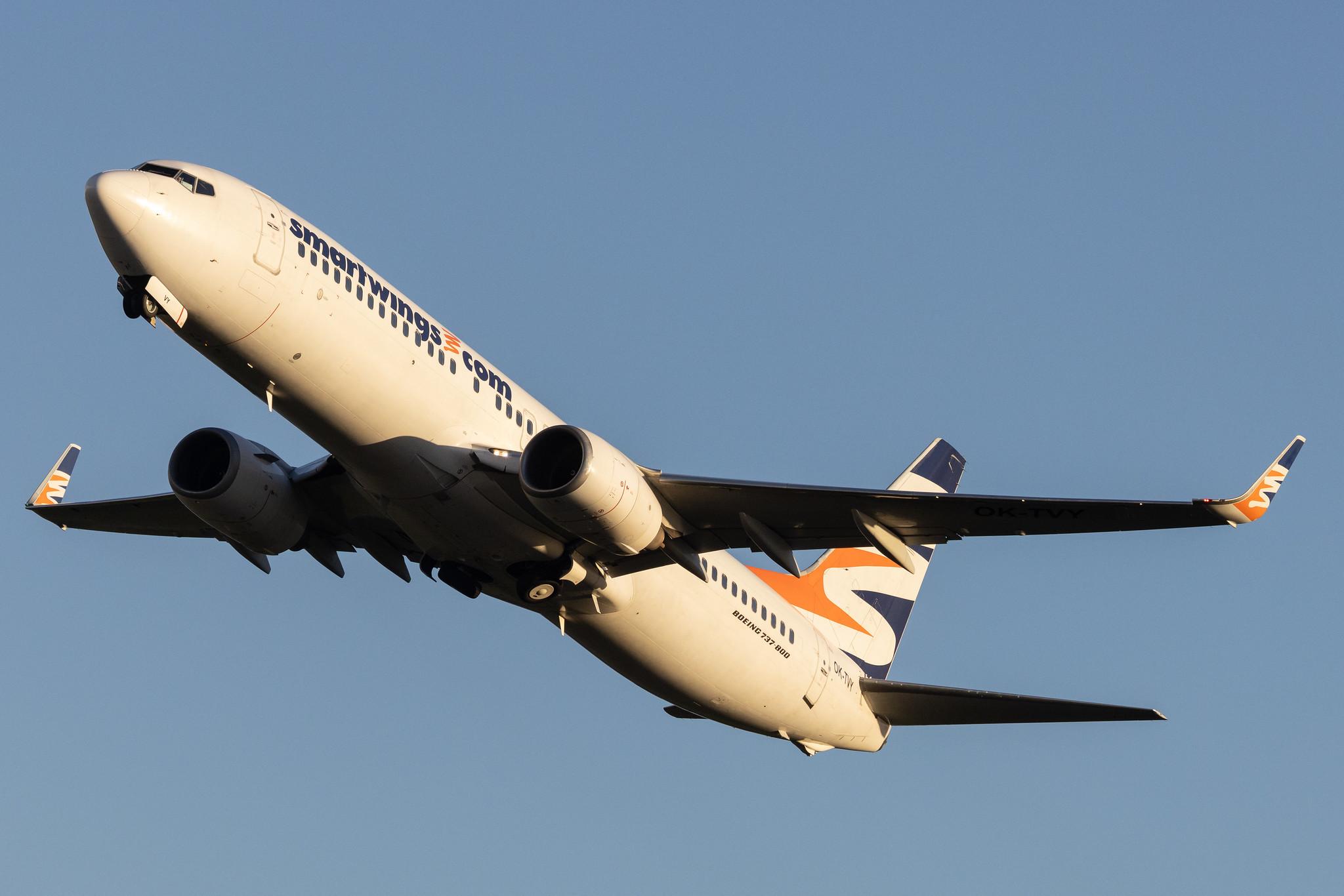 Hamburg Airport: Smartwings (QS / TVS) |  Boeing 737-8Q8 B738 | OK-TVY | MSN 30724