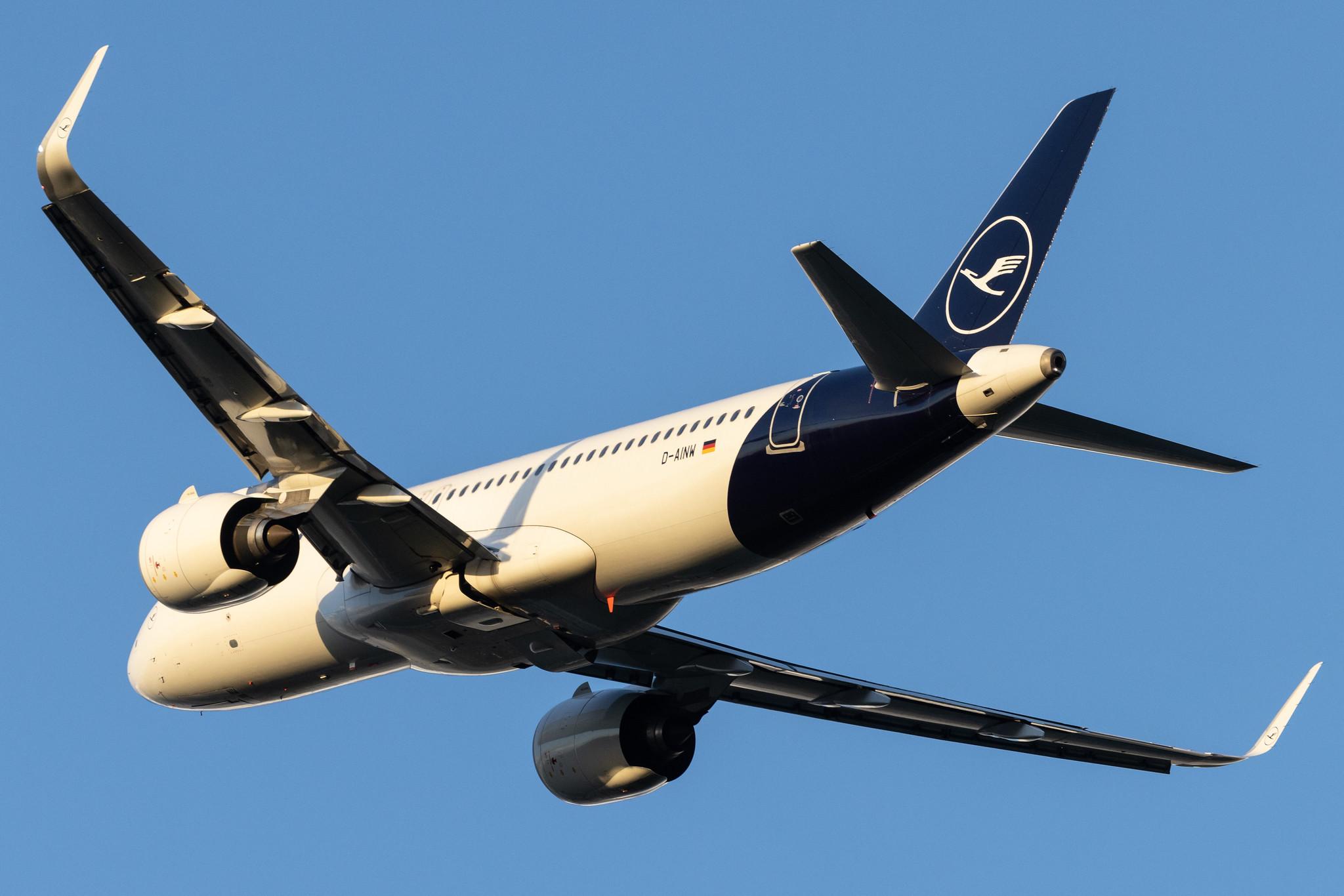 Hamburg Airport: Lufthansa (LH / DLH) |  Airbus A320-271N A20N | D-AINW | MSN 9251