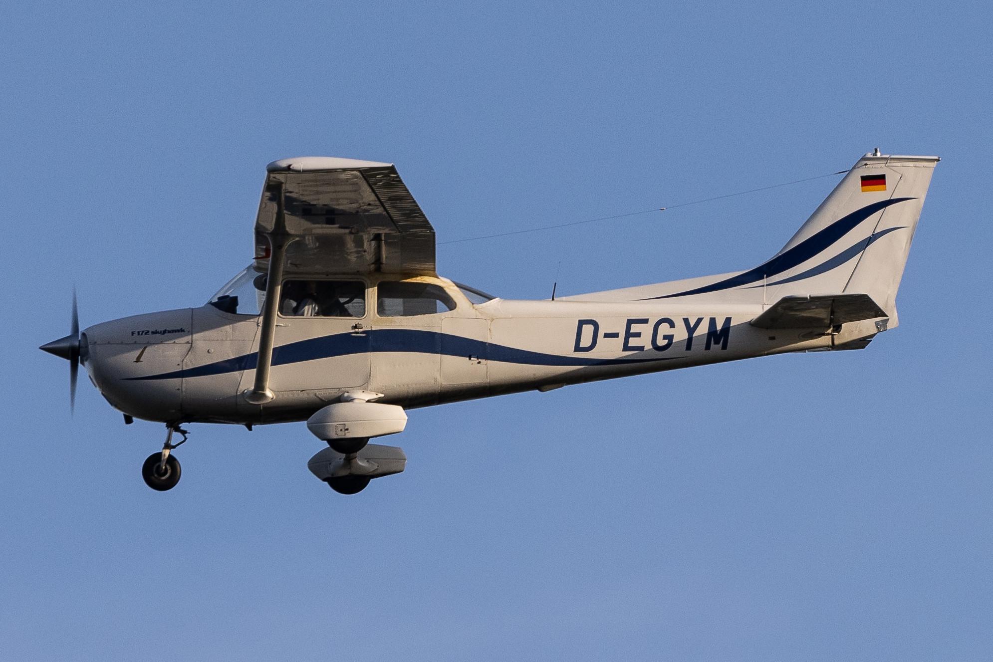 Hamburg Finkenwerder: Private Owner | Cessna F172M C172 | D-EGYM | MSN F17201344