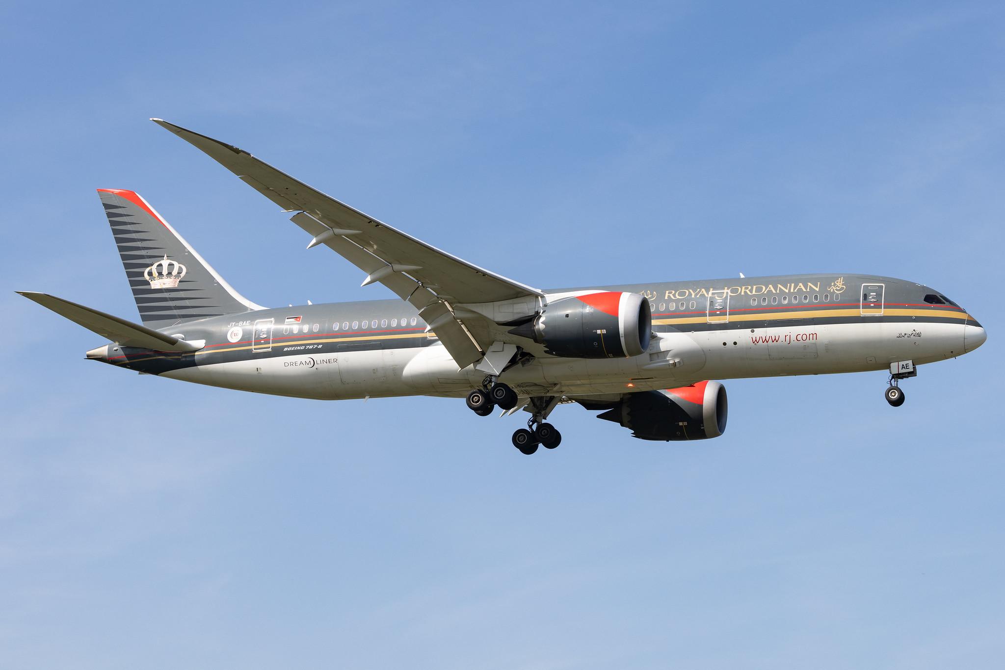 London Heathrow: Royal Jordanian (RJ / RJA) |  Boeing 787-8 Dreamliner B788 | JY-BAE | MSN 37166